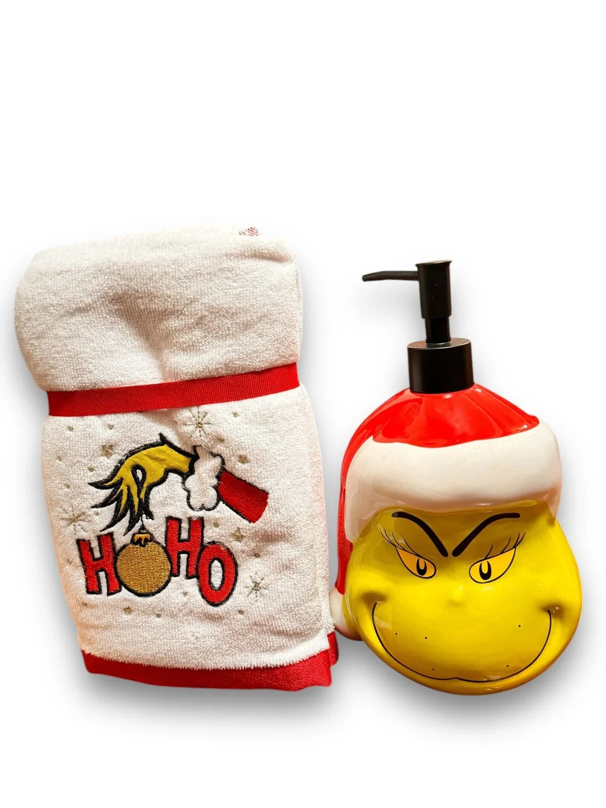 3pc SET Grinch Christmas Bathroom Soap Dispenser & Hand Towel - Trendiez U ♥