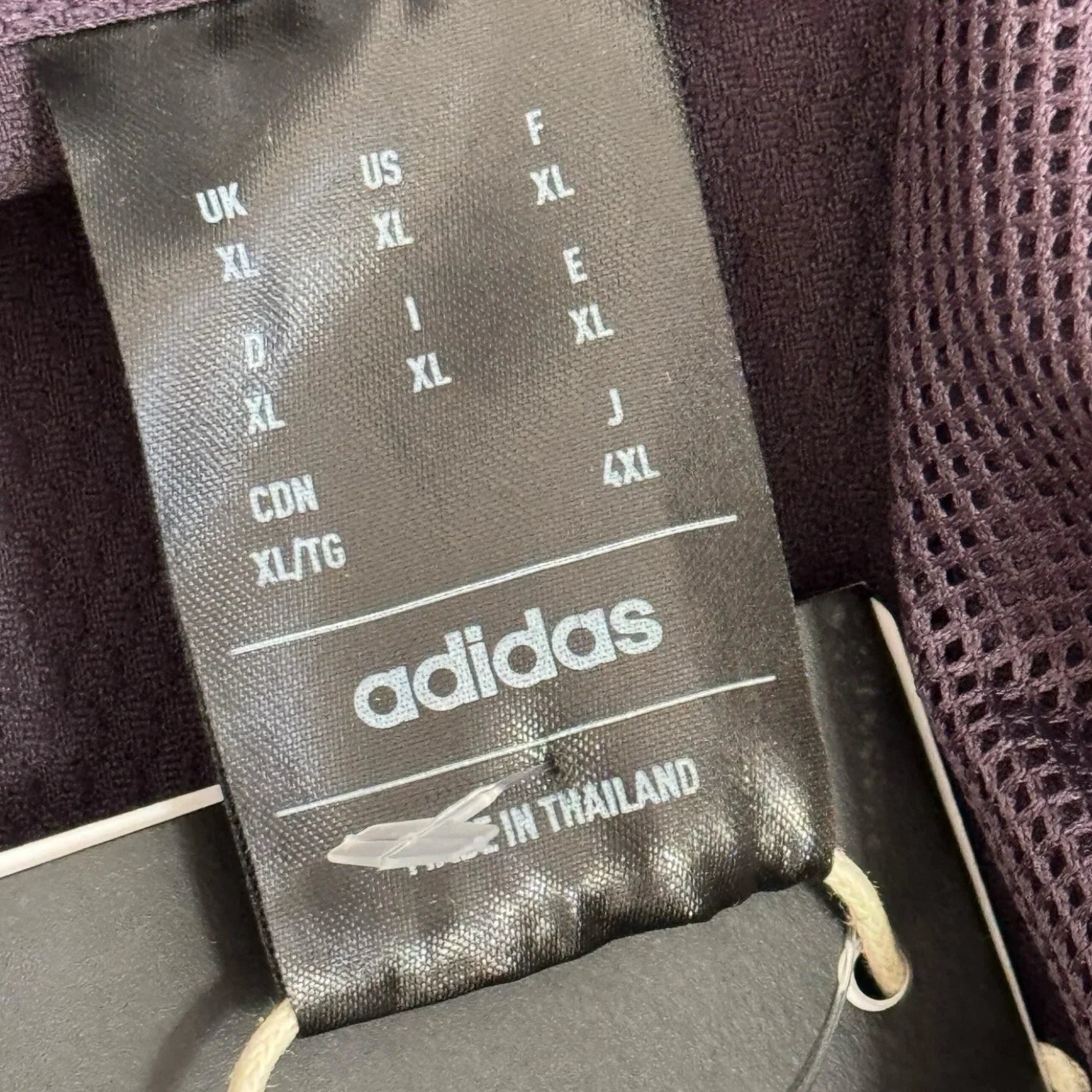 Adidas Select Men’s Basketball Hoodie – XL Aurora Black Sweatshirt (IU2442) - Trendiez U ♥