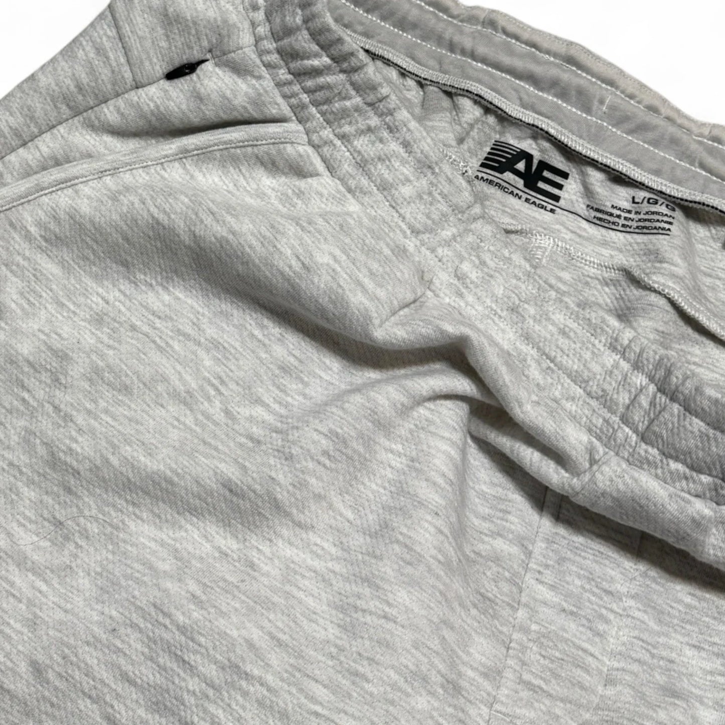 American Eagle Men’s 24/7 Active Heather Grey Jogger Shorts 5.5” Size Large - Trendiez U ♥