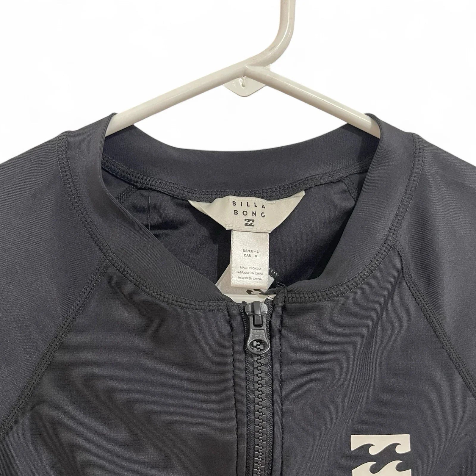 Billabong Women’s Surf Suit – Long Sleeve 1/2 Zip Bodysuit, Size L - Trendiez U ♥