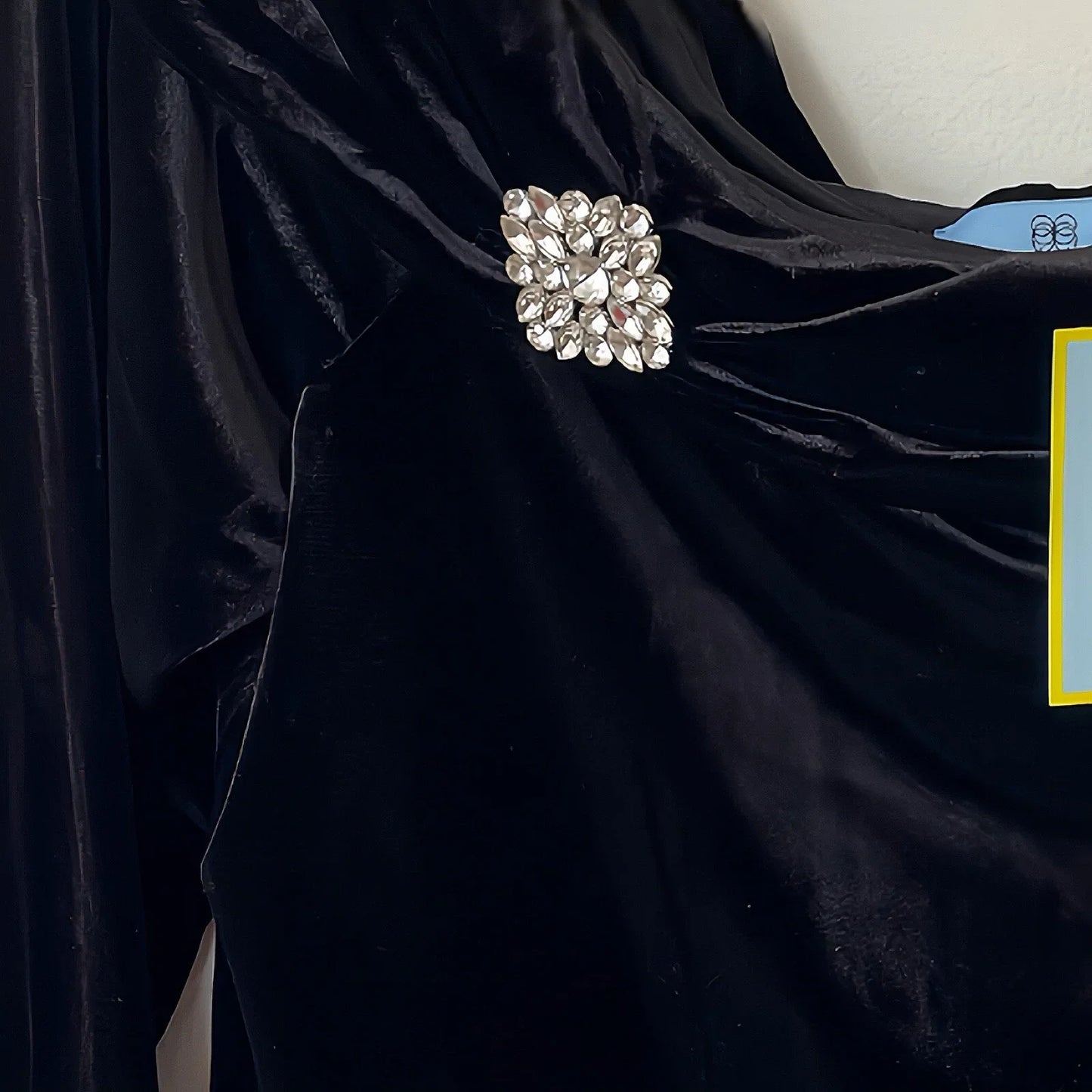 CeCe Off-the-Shoulder Velvet Blouse – Women’s XL, Black with Ruched Boat Neck - Trendiez U ♥