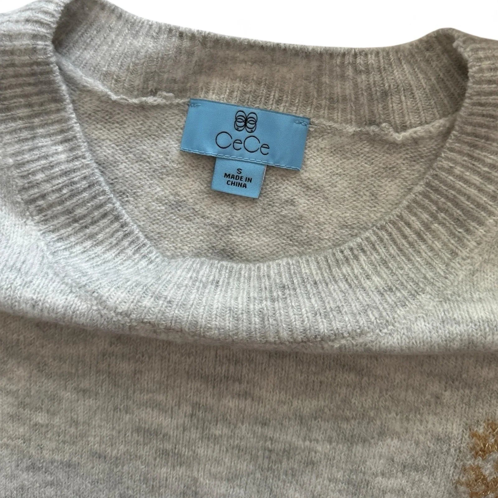 CeCe Women’s Sweater – Gray Snowflake Knit, Long Sleeve - Trendiez U ♥