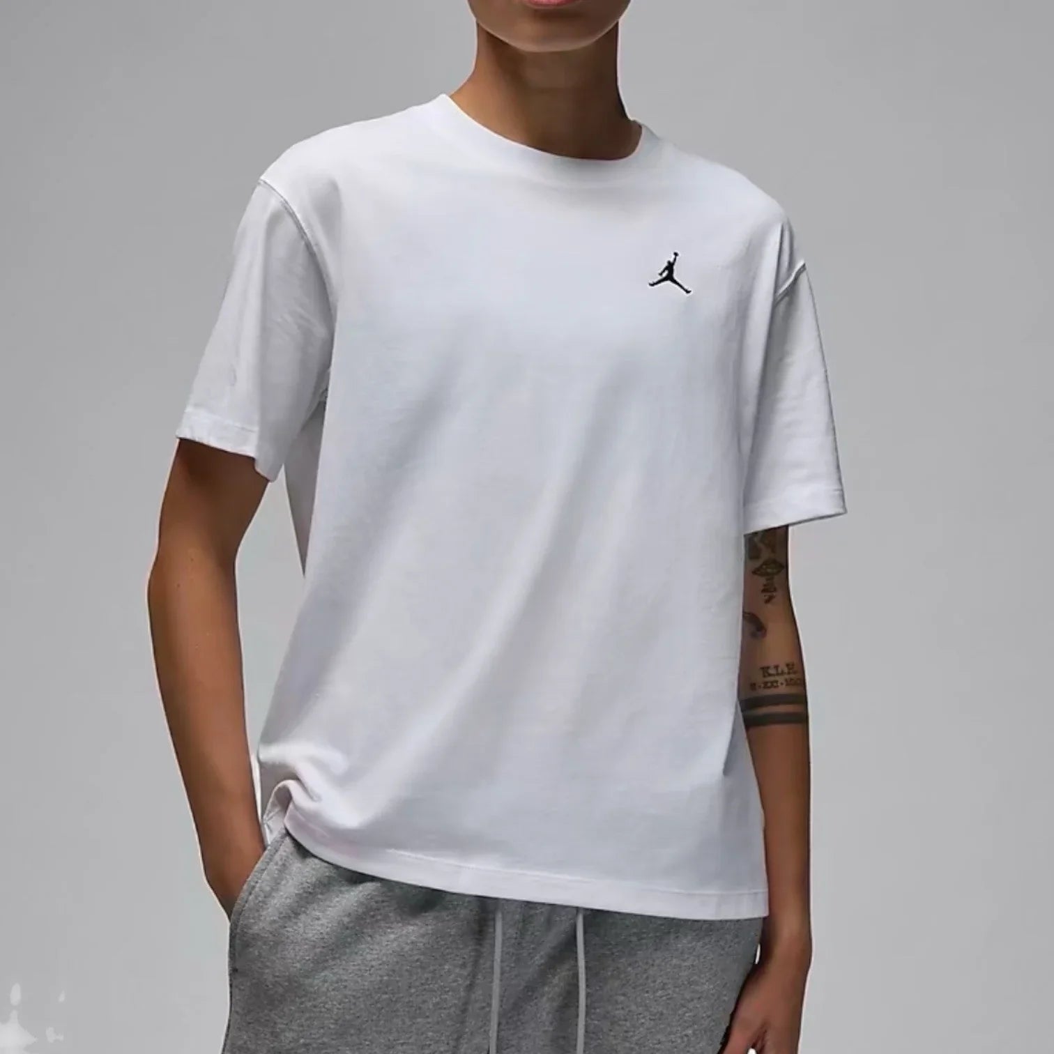 Jordan Nike Women’s White T-Shirt XXL 100% Cotton Loose Fit FN4500-101 NWT - Trendiez U ♥