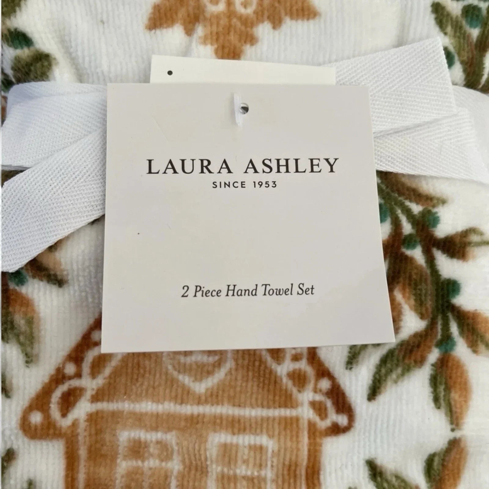 Laura Ashley Bath Towel Set of 4 Gingerbread House Cotton Velour SUPER SOFT - Trendiez U ♥