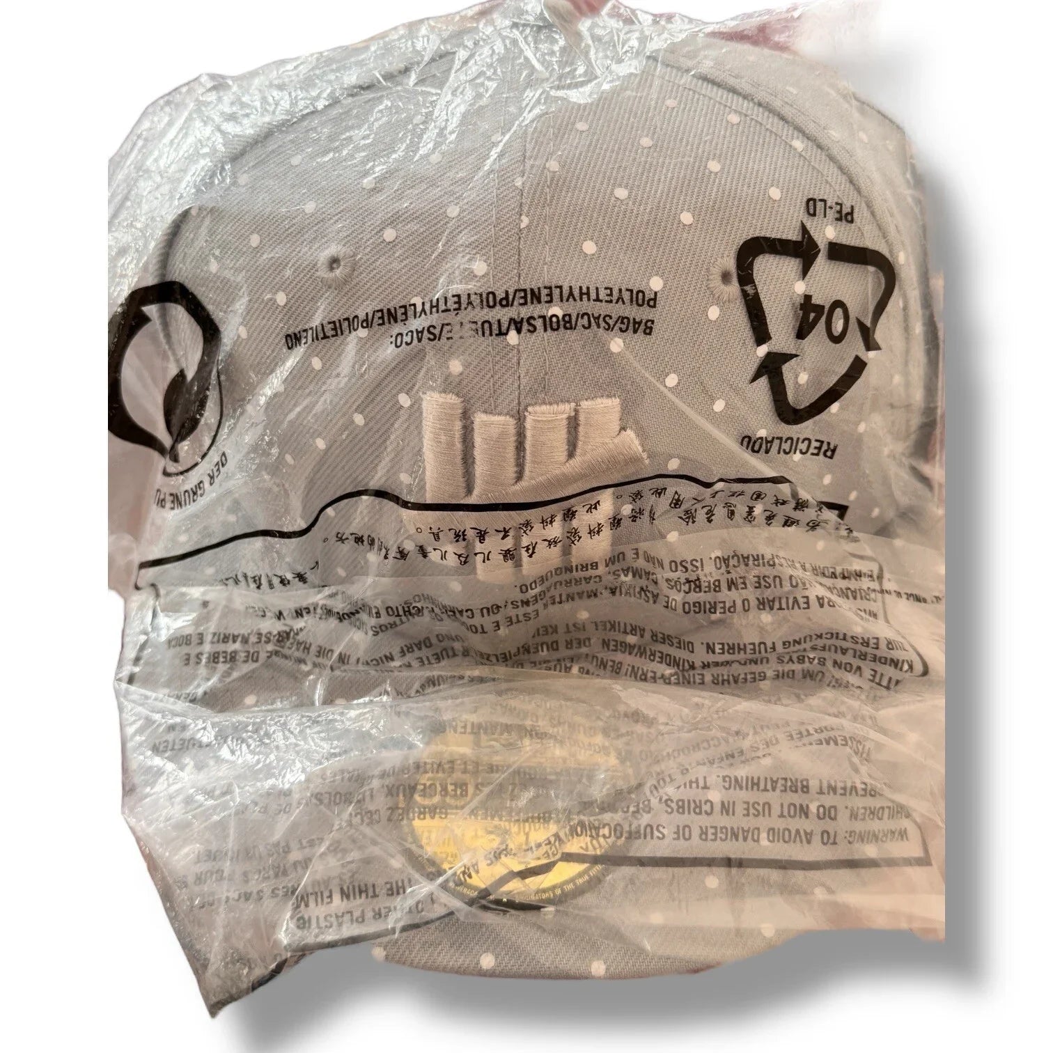 New Era x Undefeated Fitted Hat – Gray Polka Dot, Flat Brim, Size 7 1/4 - Trendiez U ♥