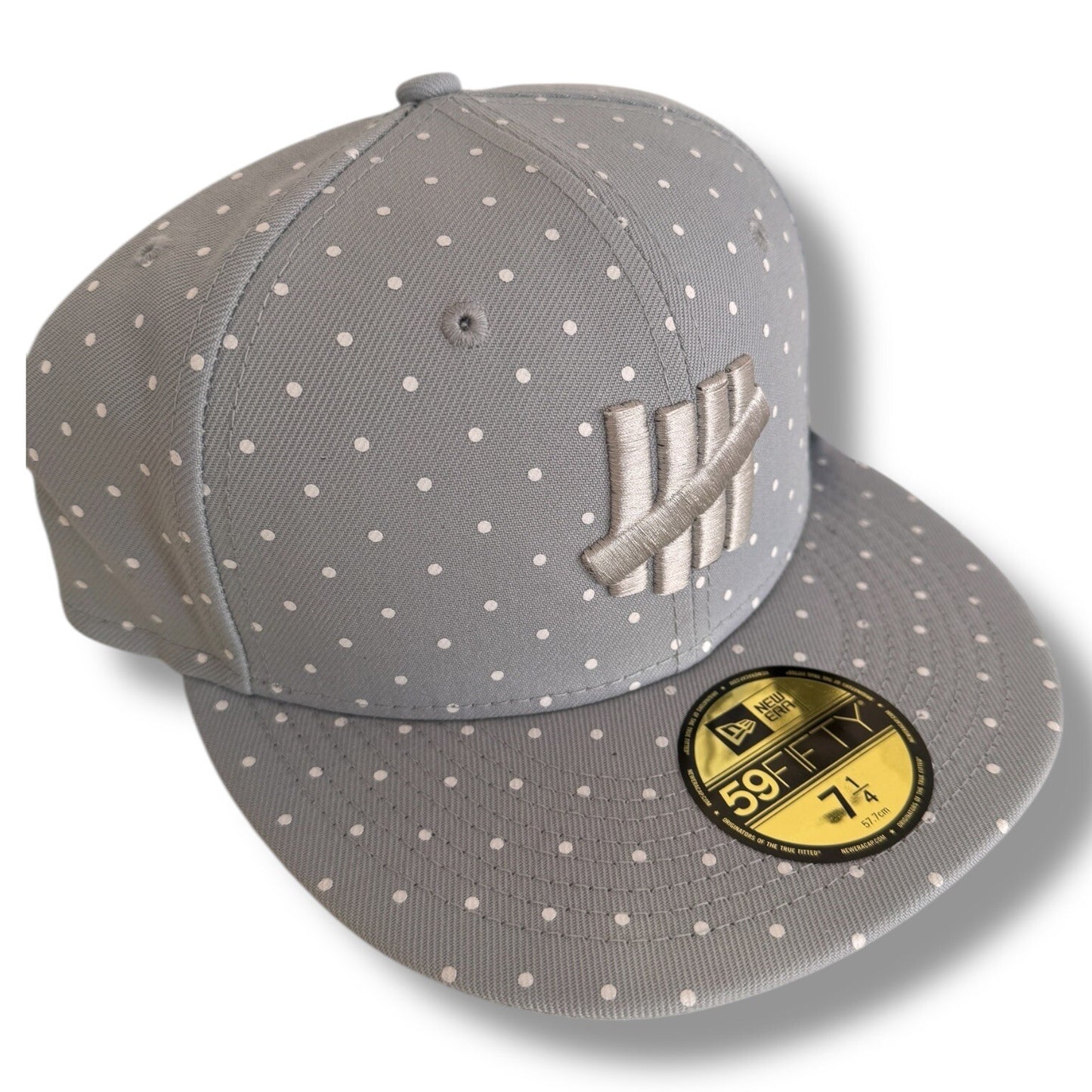 New Era x Undefeated Fitted Hat – Gray Polka Dot, Flat Brim, Size 7 1/4 - Trendiez U ♥