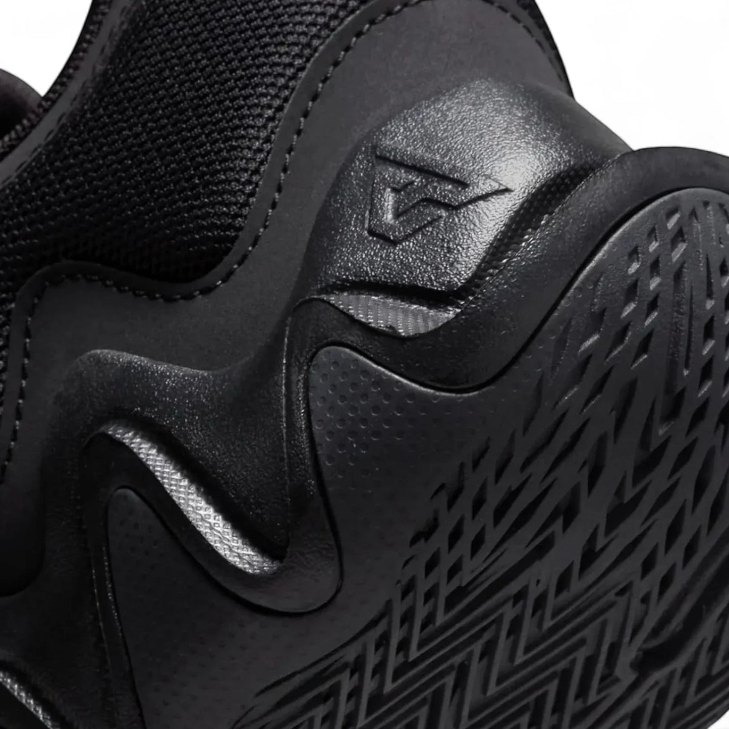 Nike Giannis Immortality 2 Men’s Basketball Shoes – Black, Size 18 (DM0825-002) - Trendiez U ♥