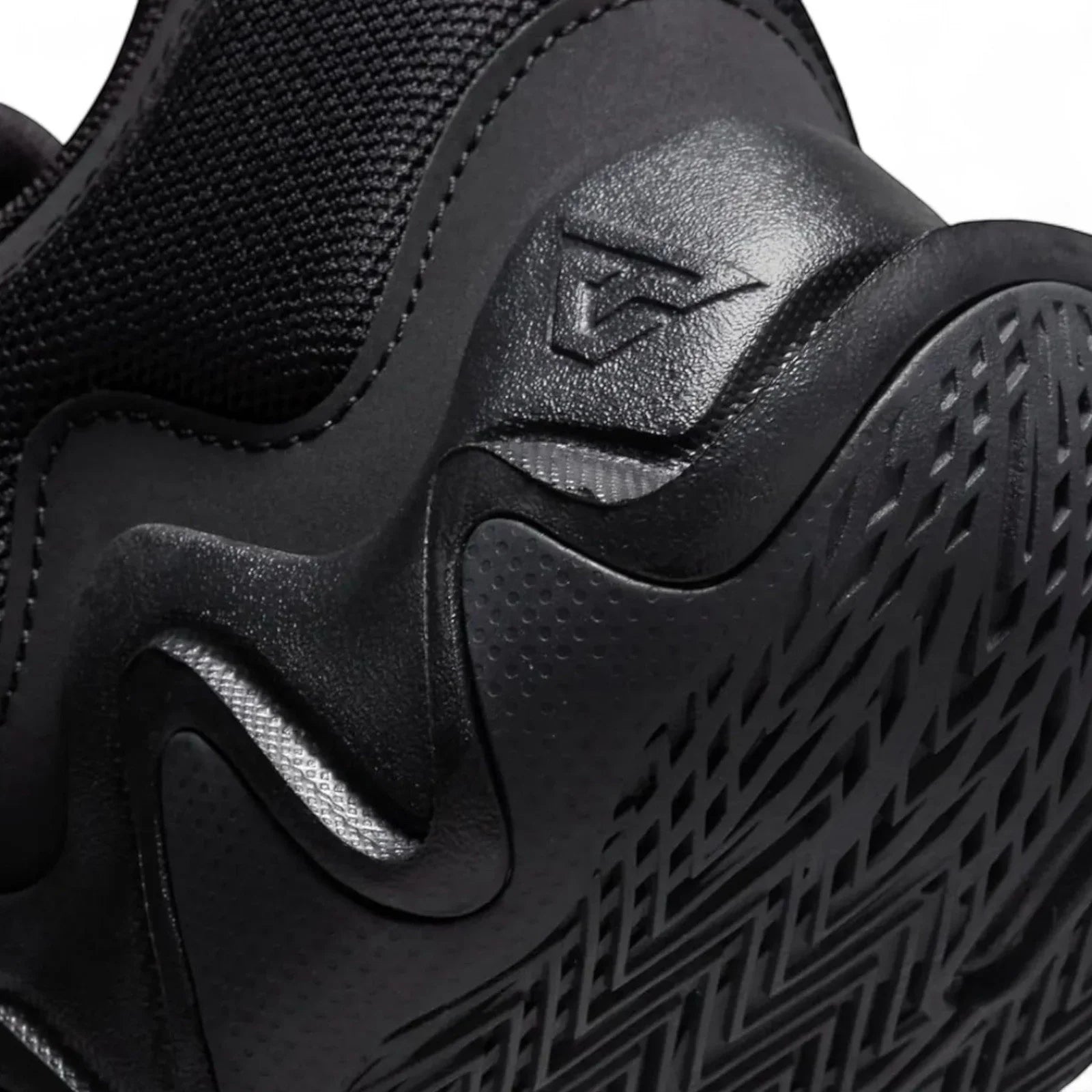 Nike Giannis Immortality 2 Men’s Basketball Shoes – Black, Size 18 (DM0825-002) - Trendiez U ♥