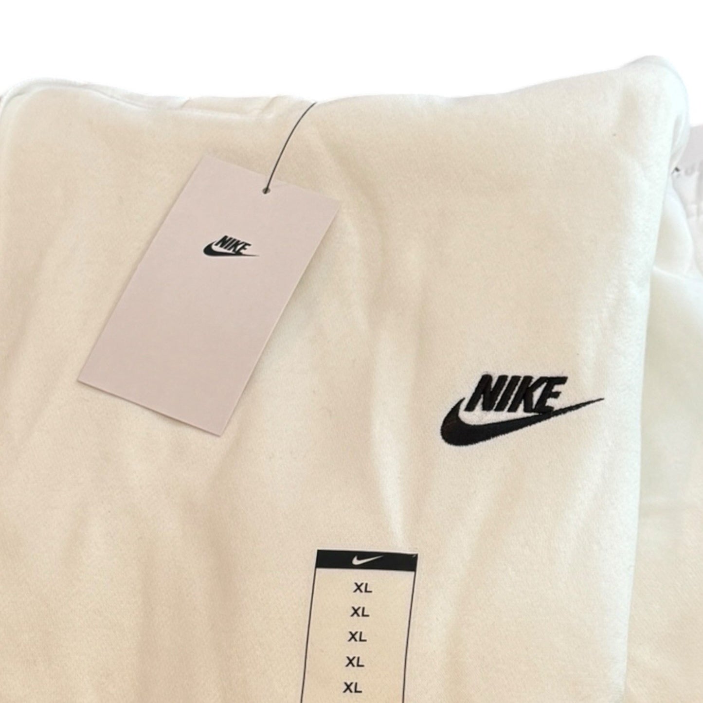 Nike Sportswear Club Fleece Set – Men’s Hoodie & Joggers White Black - Trendiez U ♥