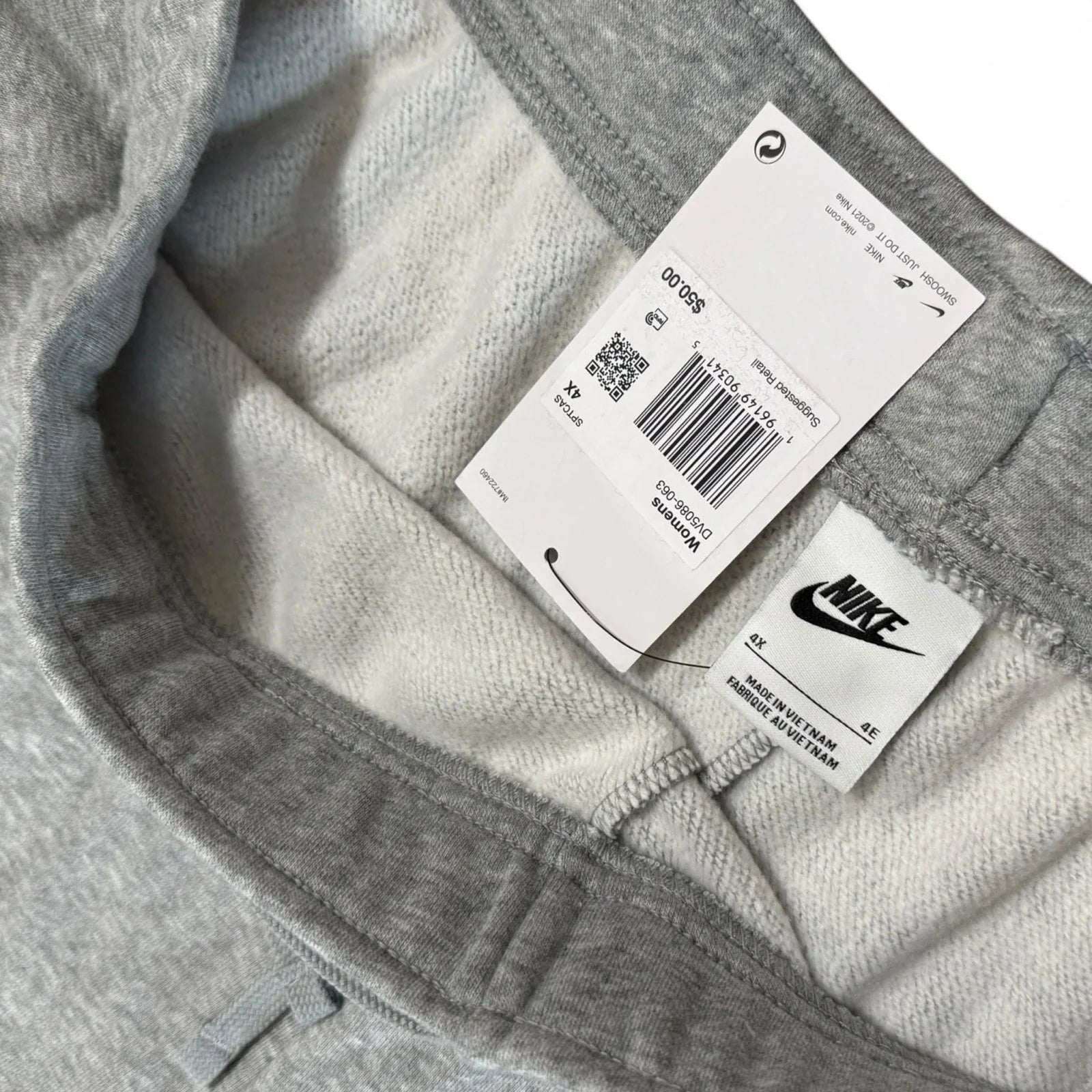 Nike Sportswear Club Fleece Women's Mid-Rise Shorts Light Gray - Trendiez U ♥