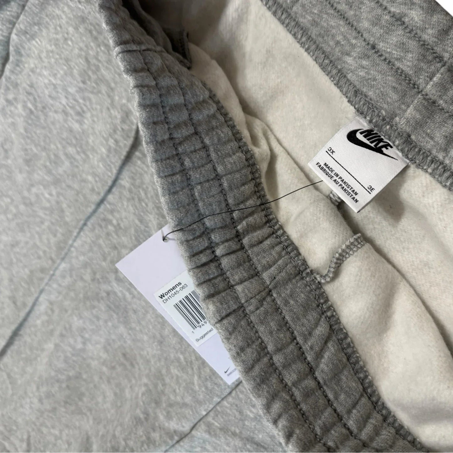 Nike Women's Essential Fleece Pants (Grey) - 3X (Plus Size) - New ~ DH1045 063 - Trendiez U ♥