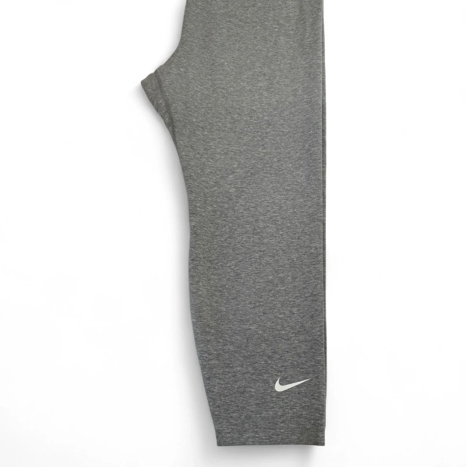 Nike Women’s Plus Size Leggings – Gray High Rise 7/8 Length 1X - Trendiez U ♥