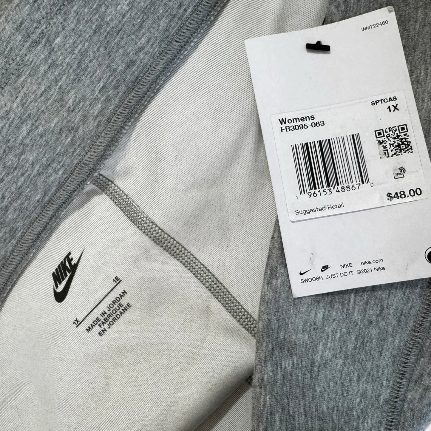 Nike Women’s Plus Size Leggings – Gray High Rise 7/8 Length 1X - Trendiez U ♥