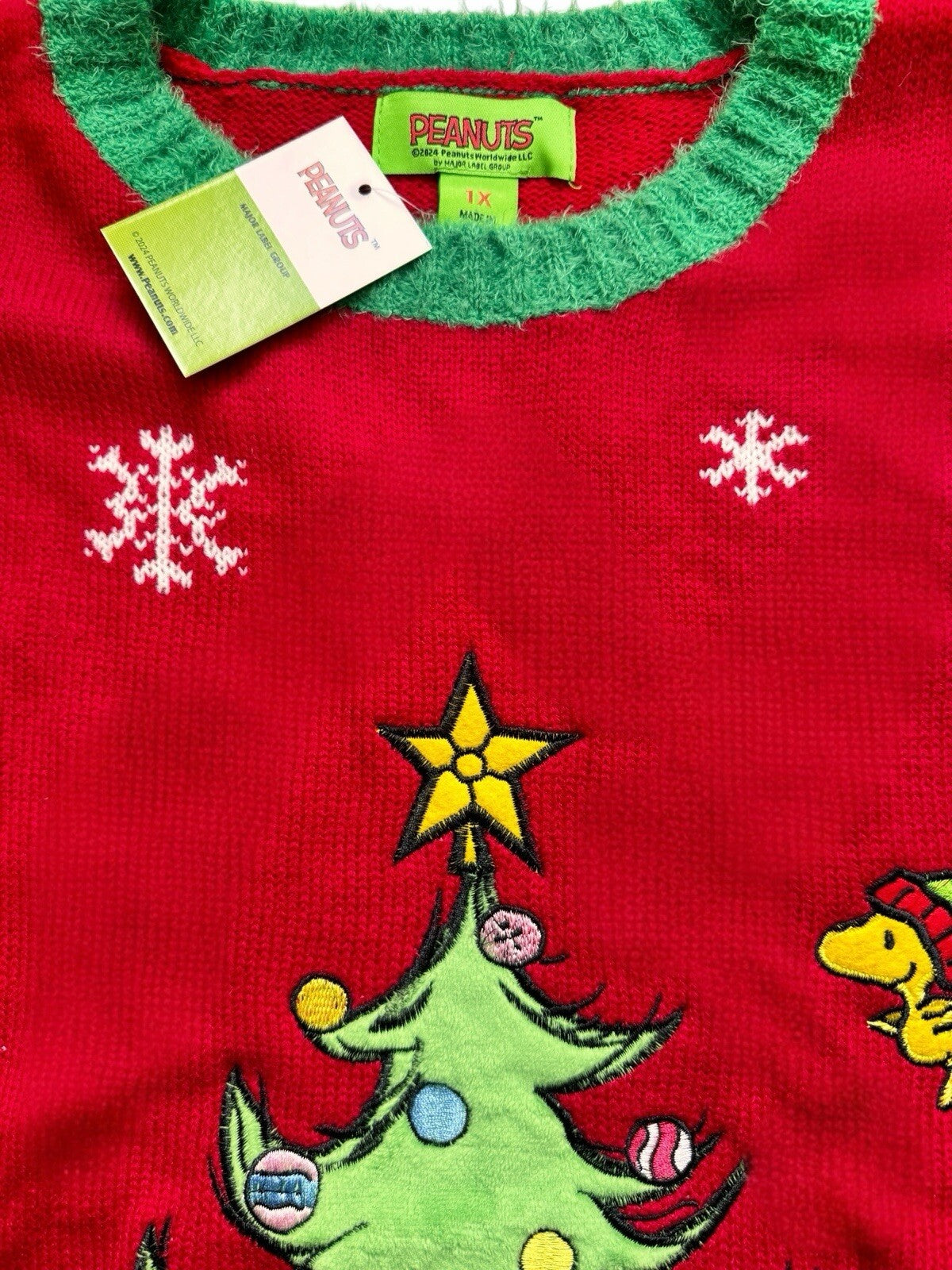 Peanuts Christmas Sweater Sz 1X Red Crewneck Snoopy Christmas Ugly Sweater NWT - Trendiez U ♥