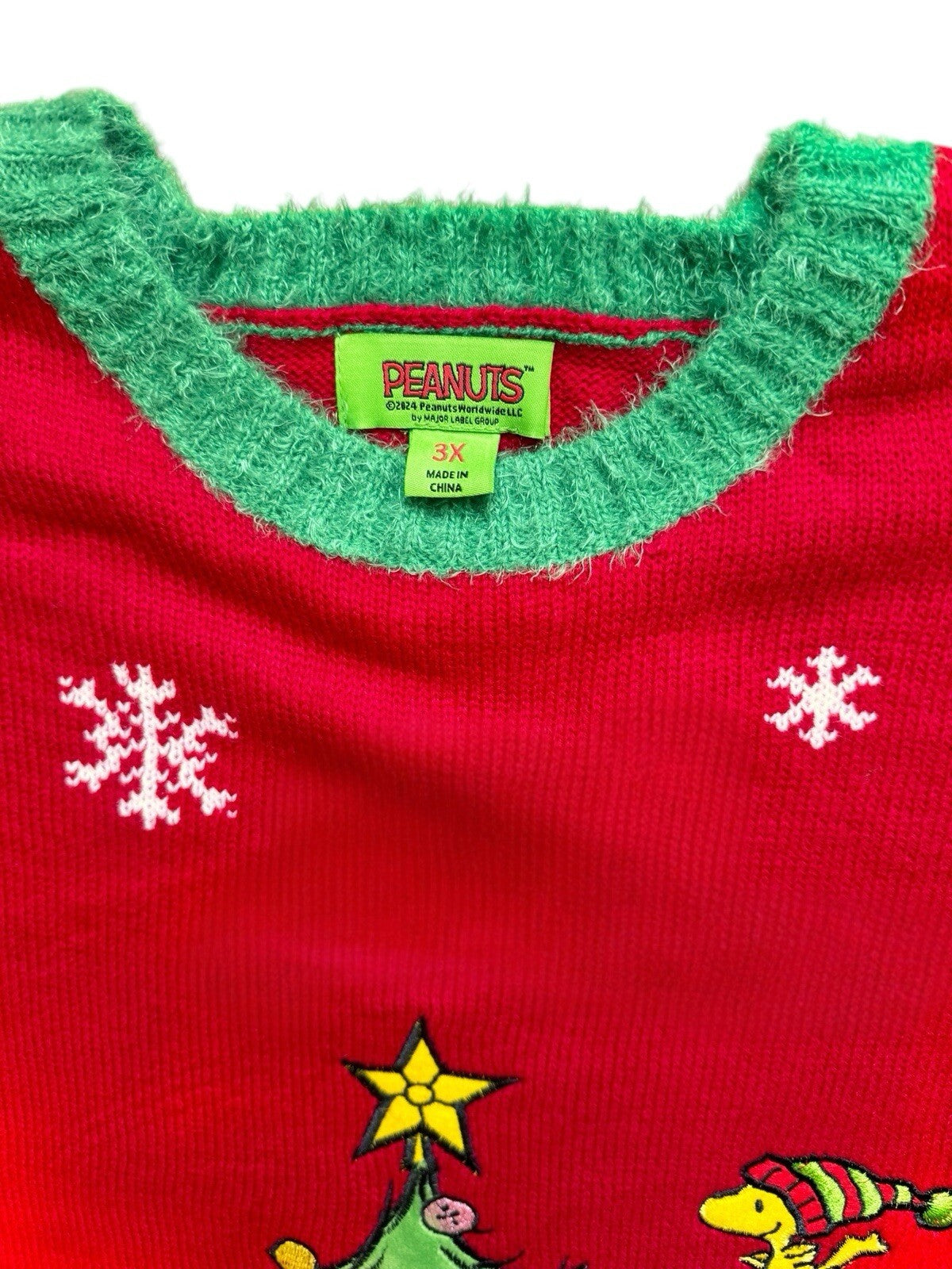 Peanuts Christmas Sweater Sz 1X Red Crewneck Snoopy Christmas Ugly Sweater NWT - Trendiez U ♥