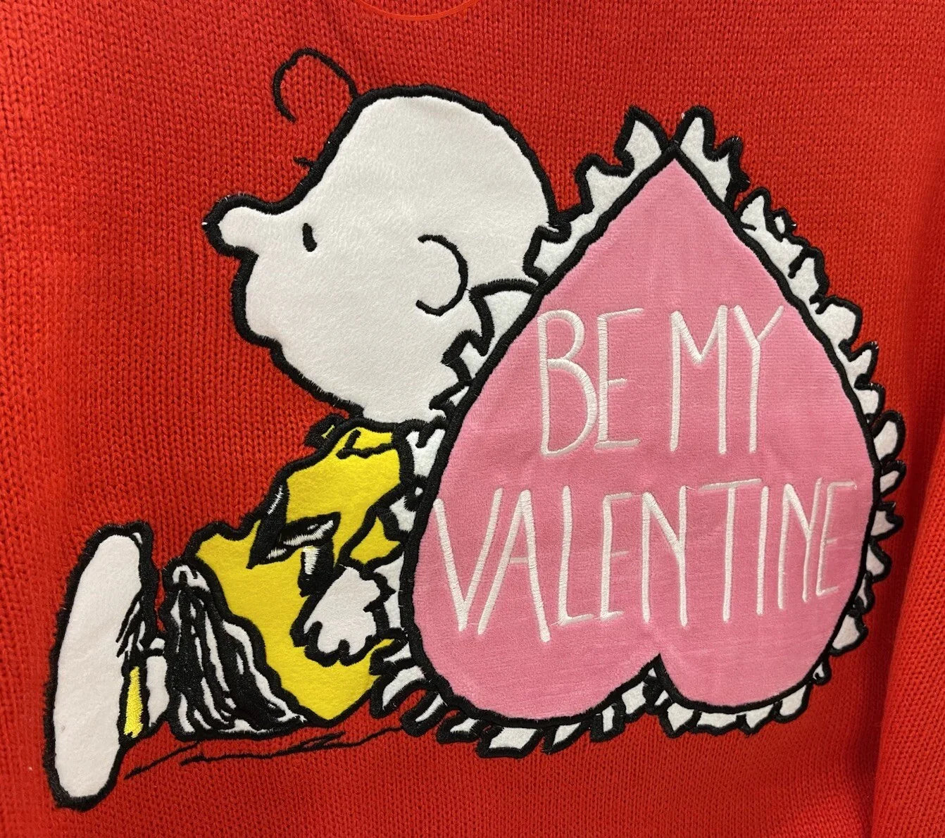 Peanuts Snoopy Valentine’s Sweater Sz L Red w/ Pink Hearts Embroidered Charlie - Trendiez U ♥