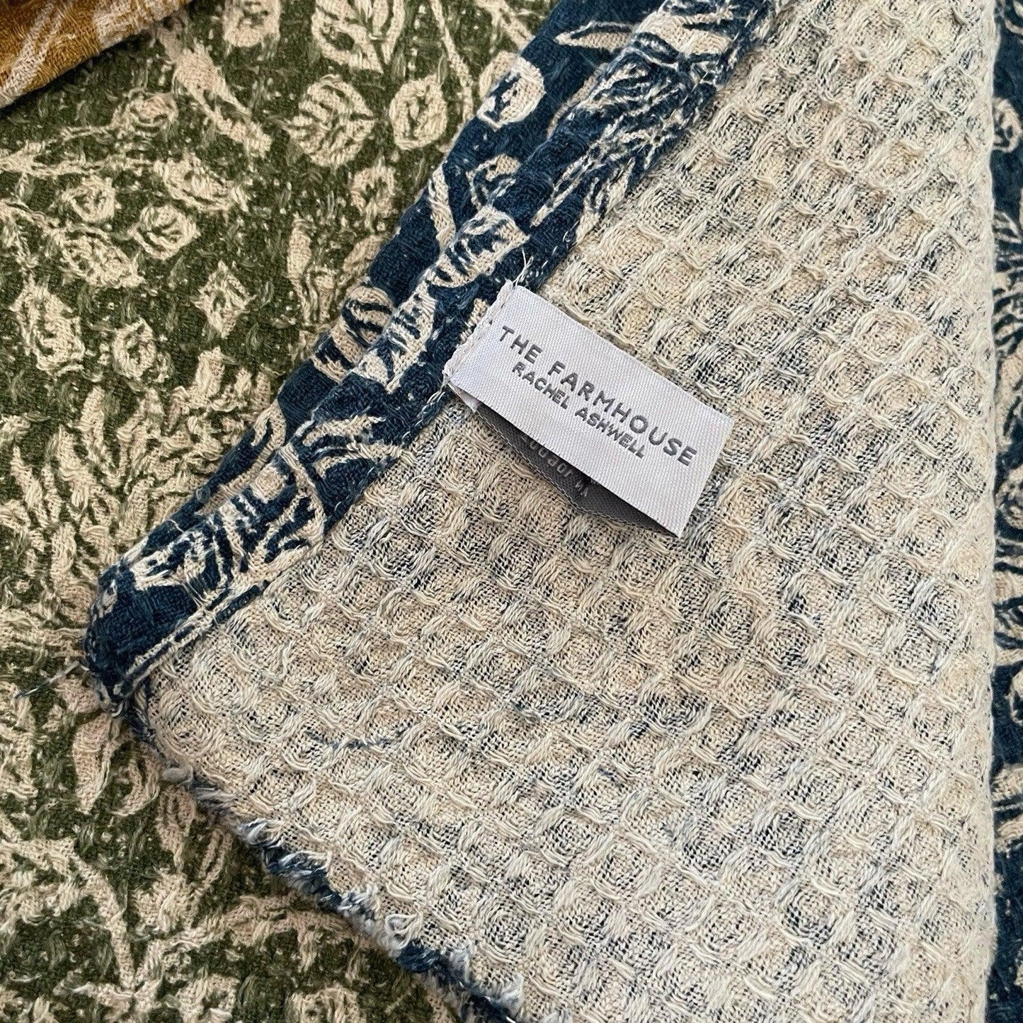 Rachel Ashwell Floral Weave Kitchen Towel Set of 3 100% Cotton Fringed Trim - Trendiez U ♥