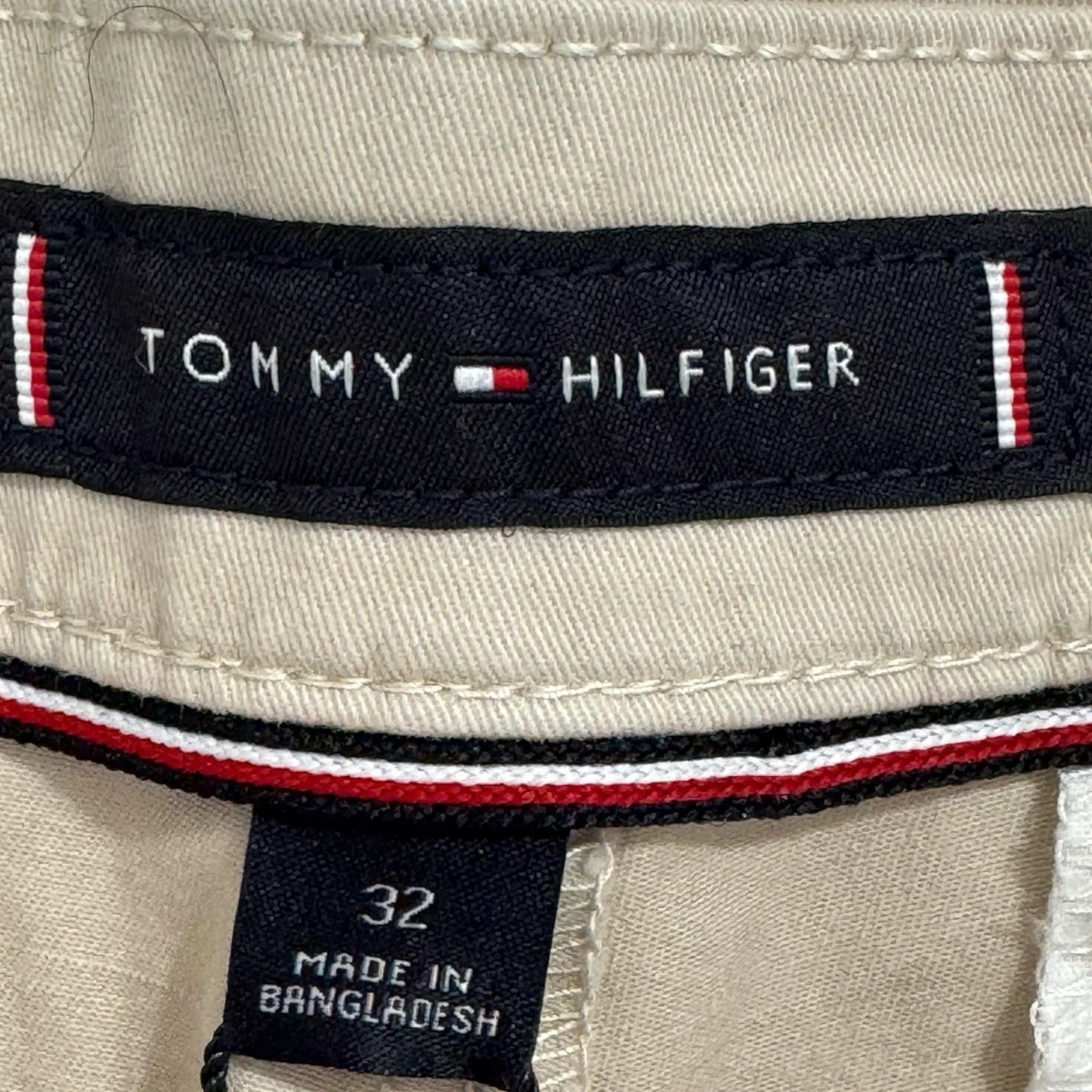 Tommy Hilfiger Men’s Classic Khaki Chino Shorts – Size 32 - Trendiez U ♥
