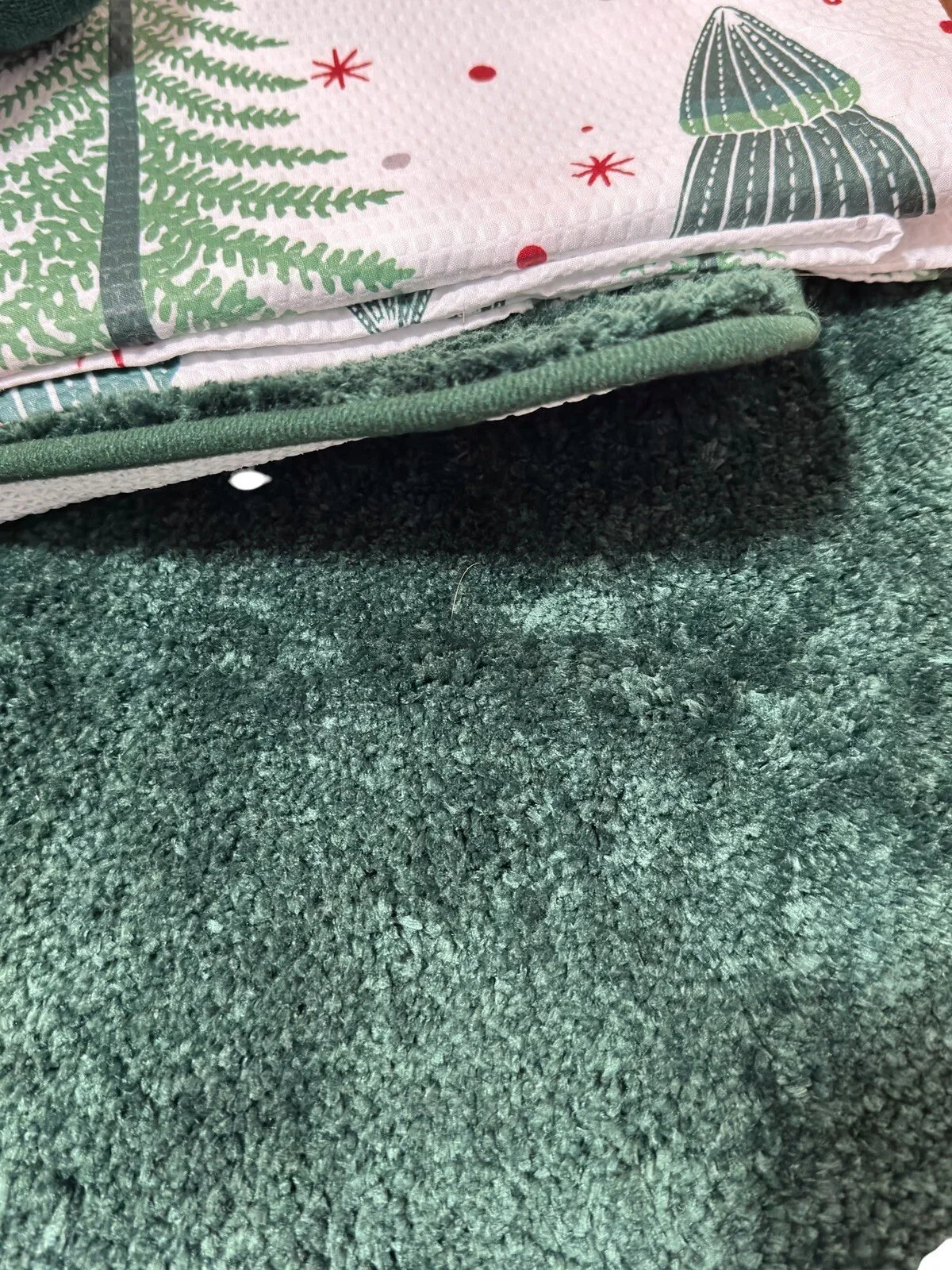 17 pc Christmas Shower Curtain Set, Rug/ Hangers/ Bath Mat/Shower Curtain/ Towel - Trendiez U ♥ 