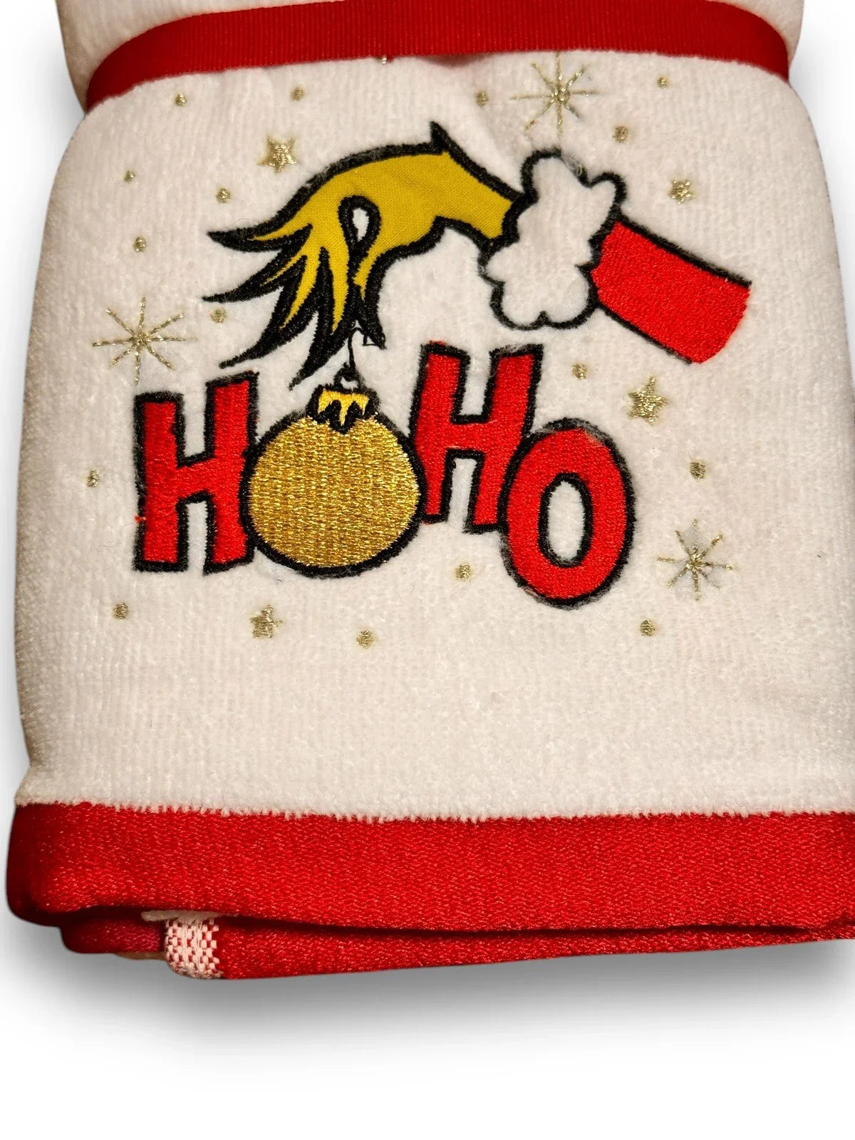 3pc SET Grinch Christmas Bathroom Soap Dispenser & Hand Towel - Trendiez U ♥ 