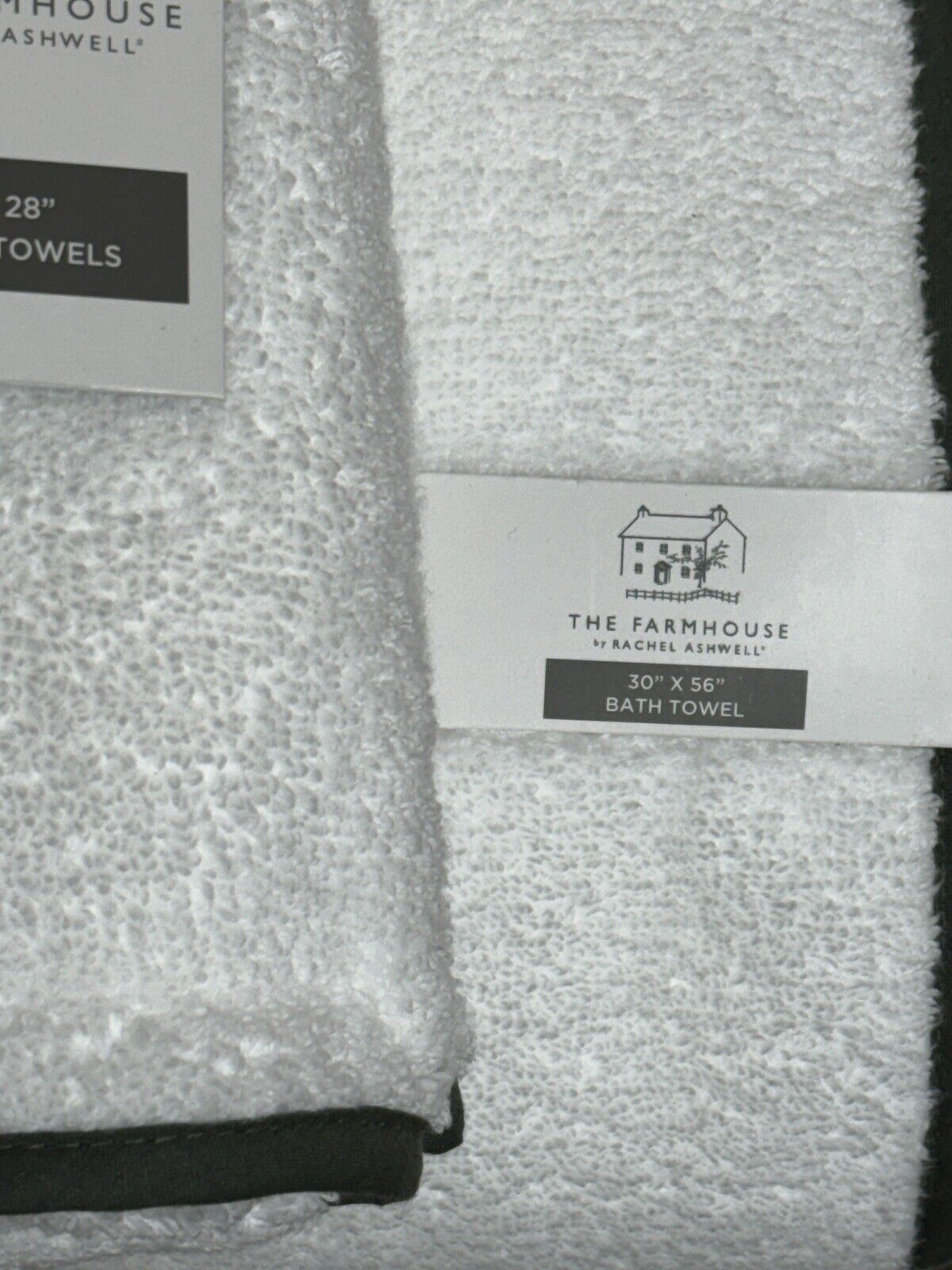 Rachel Ashwell Christmas White Bath Towels With Green Trim 4 piece Set