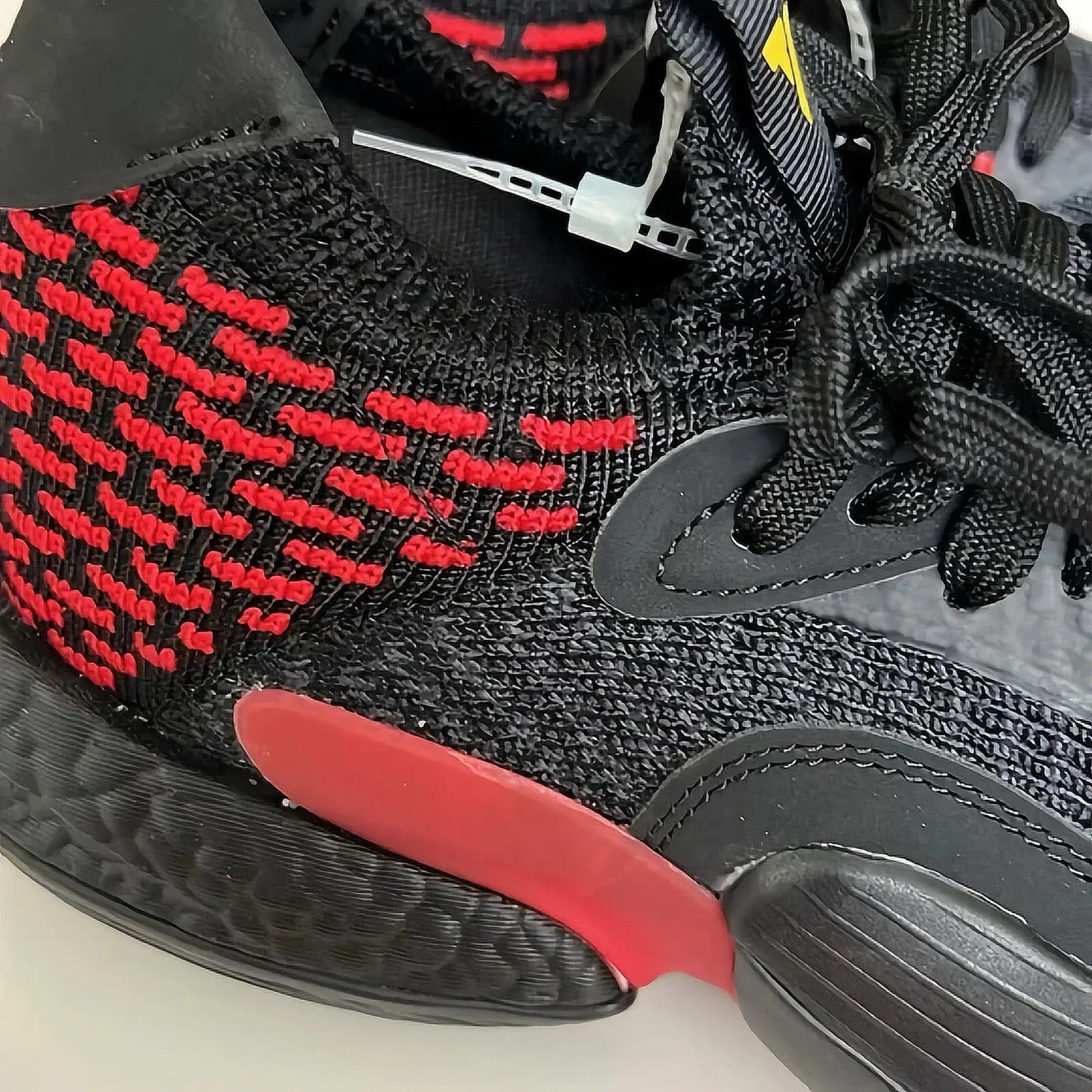 Adidas Trae Young 2 ‘Atlanta Hawks’ Men’s Size 8.5 Black/Red HQ0986 - Trendiez U ♥ 