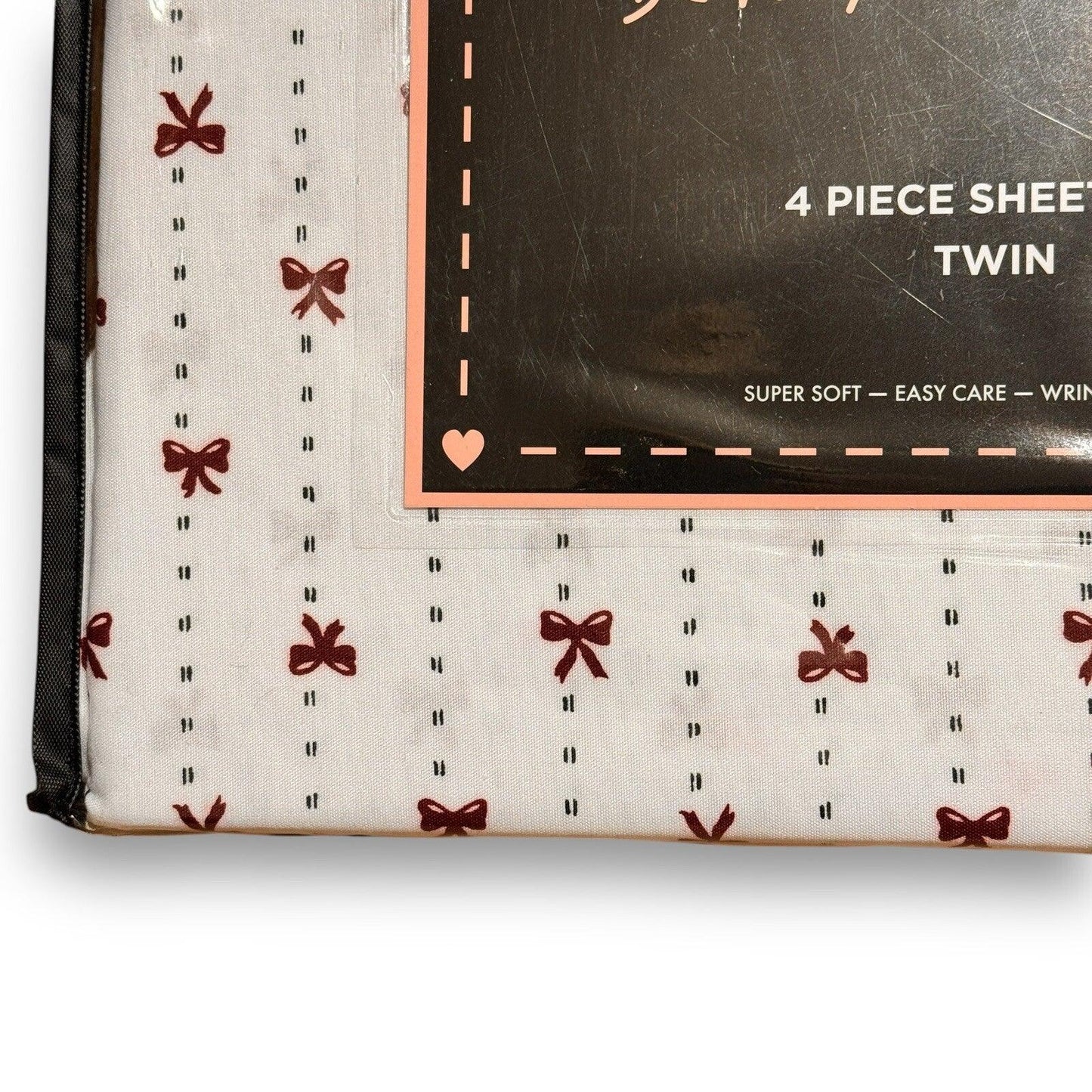 Betsey Johnson 4-Piece Twin Sheet Set – Ribbon Bows Christmas Design - Trendiez U ♥ 