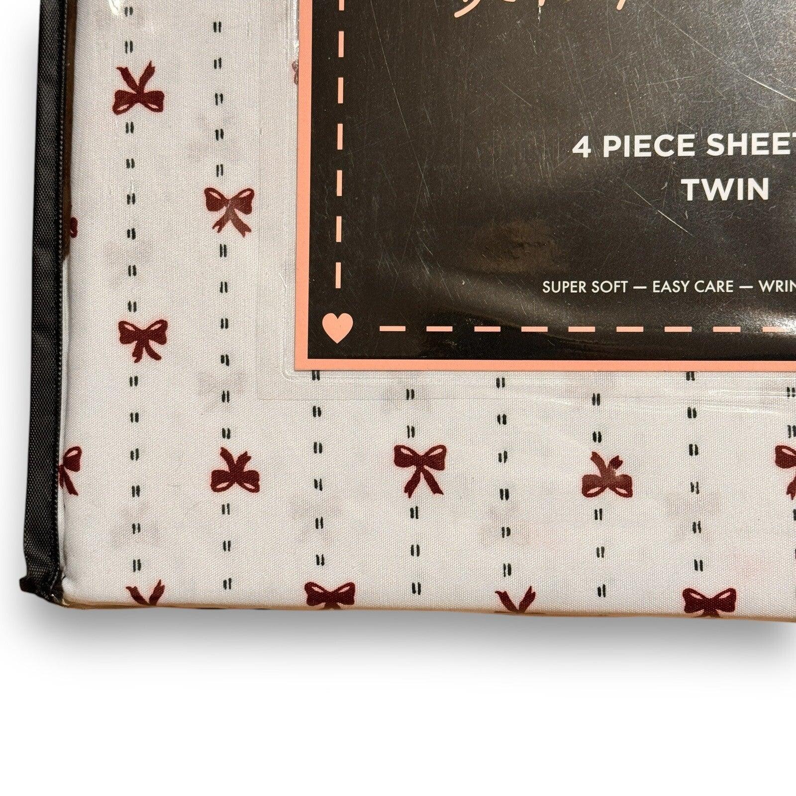 Betsey Johnson 4-Piece Twin Sheet Set – Ribbon Bows Christmas Design - Trendiez U ♥ 