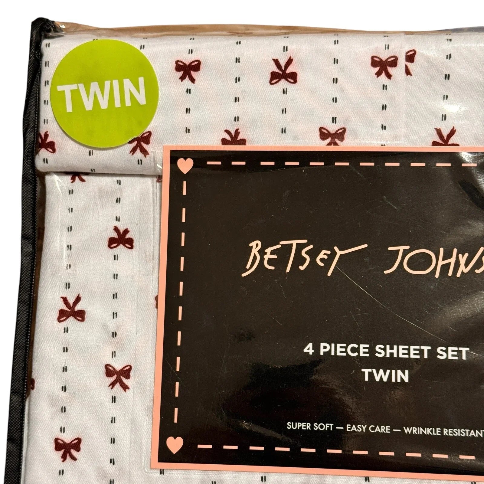 Betsey Johnson 4-Piece Twin Sheet Set – Ribbon Bows Christmas Design - Trendiez U ♥ 