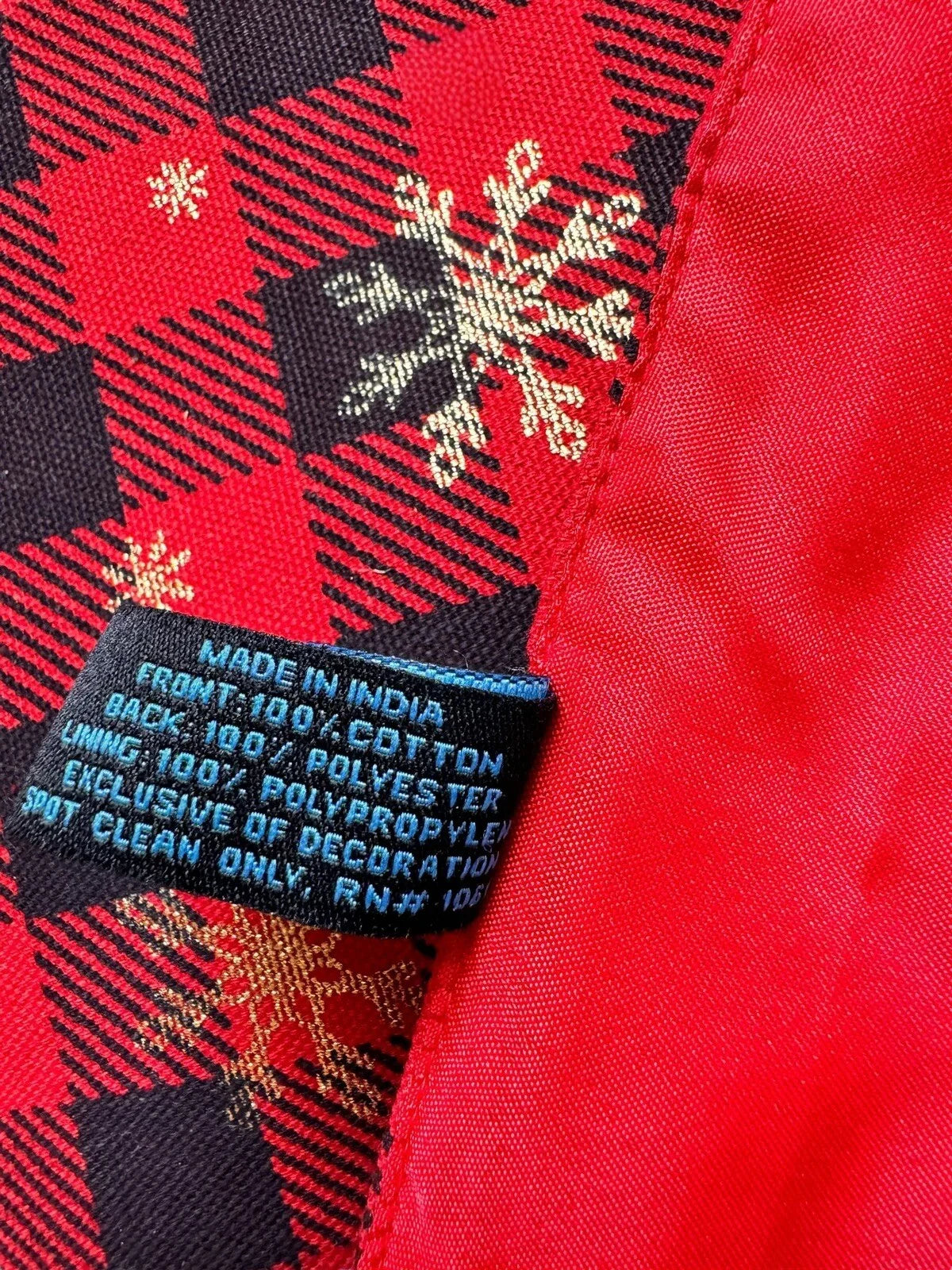 Cynthia Rowley Plaid Placemats Red/Black/Gold Metallic Snowflakes 4PC - Trendiez U ♥ 