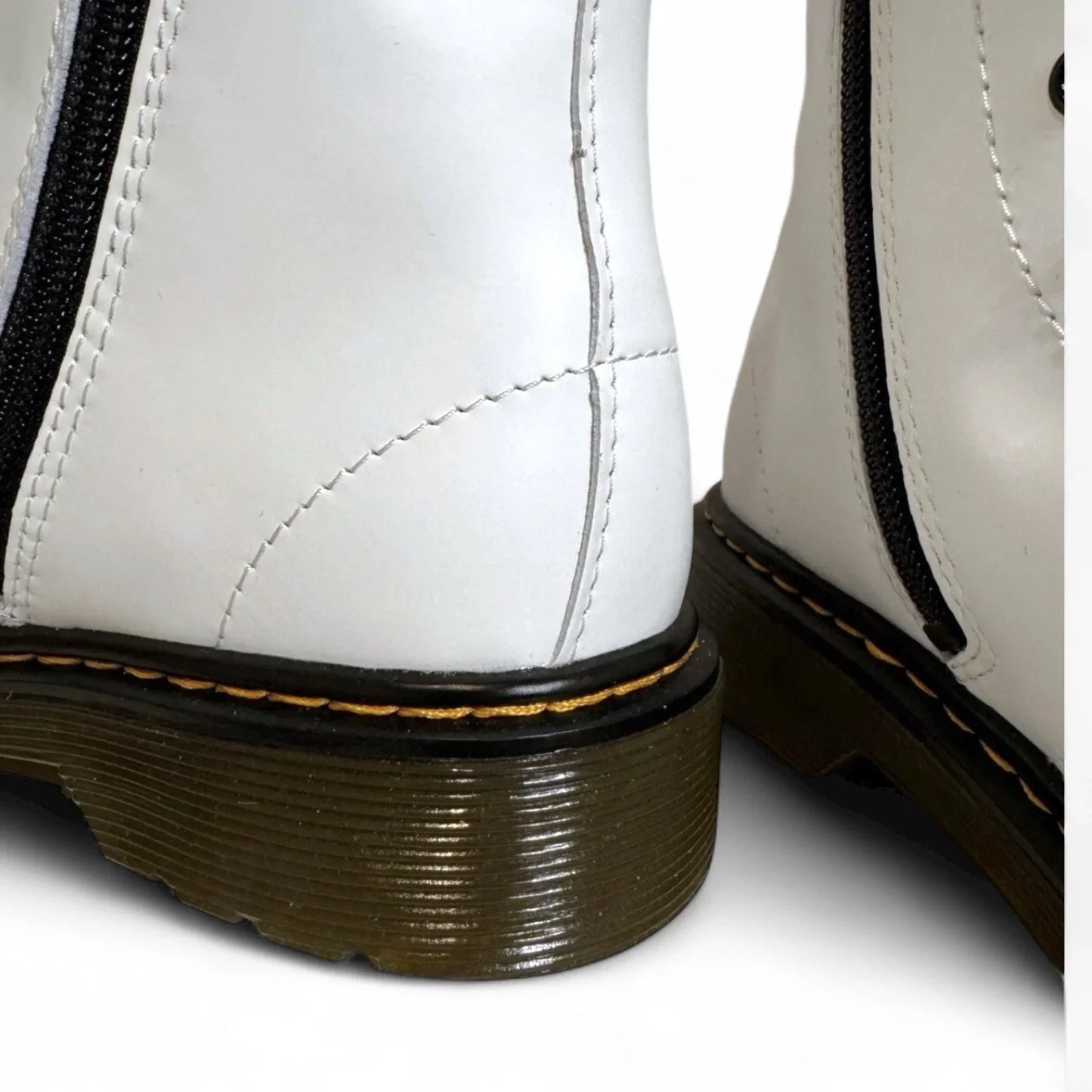 Dr. Martens 1460 White Smooth Leather Lace Up/Zip Ankle Boots Size 4M/5W - Trendiez U ♥ 