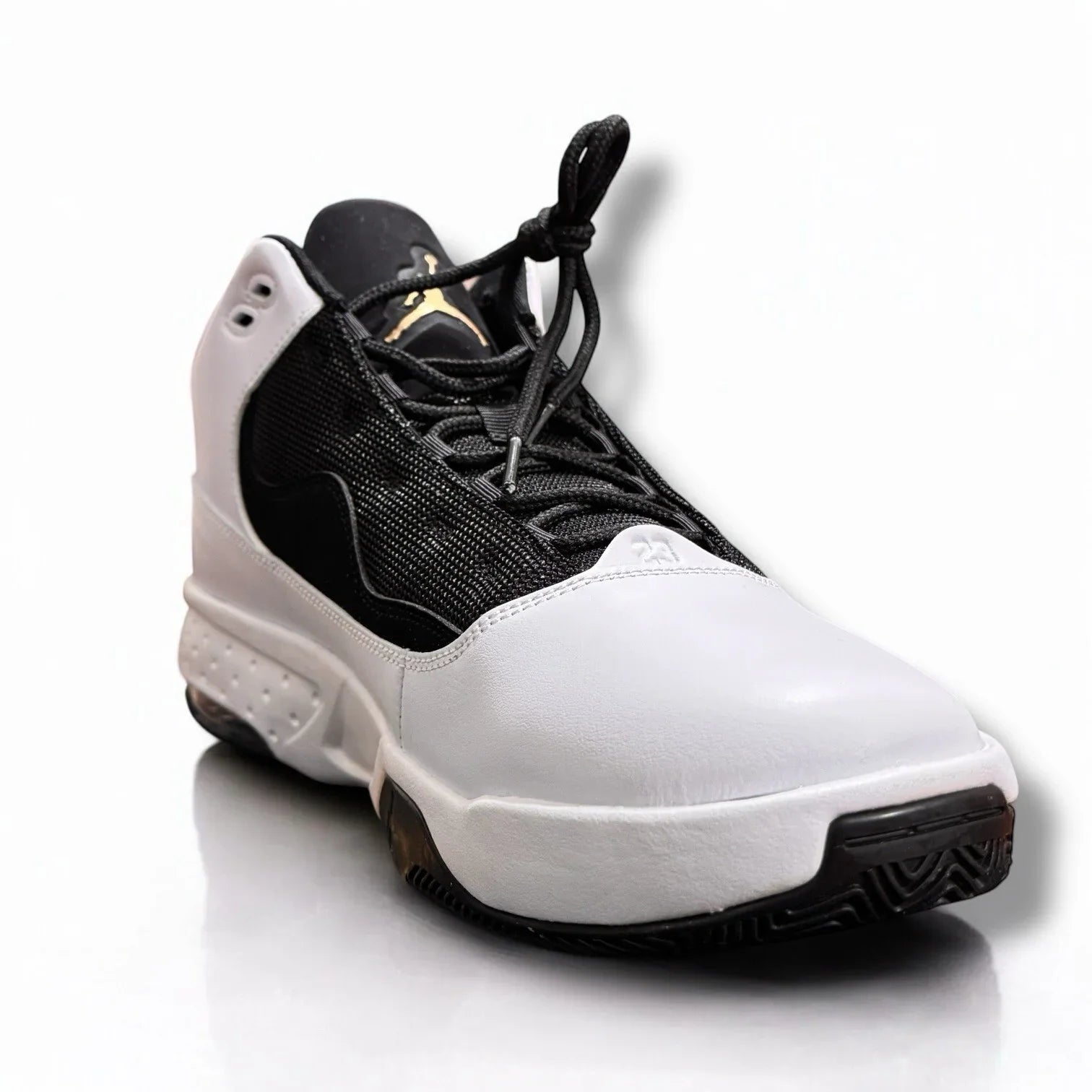 Nike Air Jordan Mens Max Aura 2 ''White Black Gold'' Basketball Shoes CK6636-107 - Trendiez U ♥ 