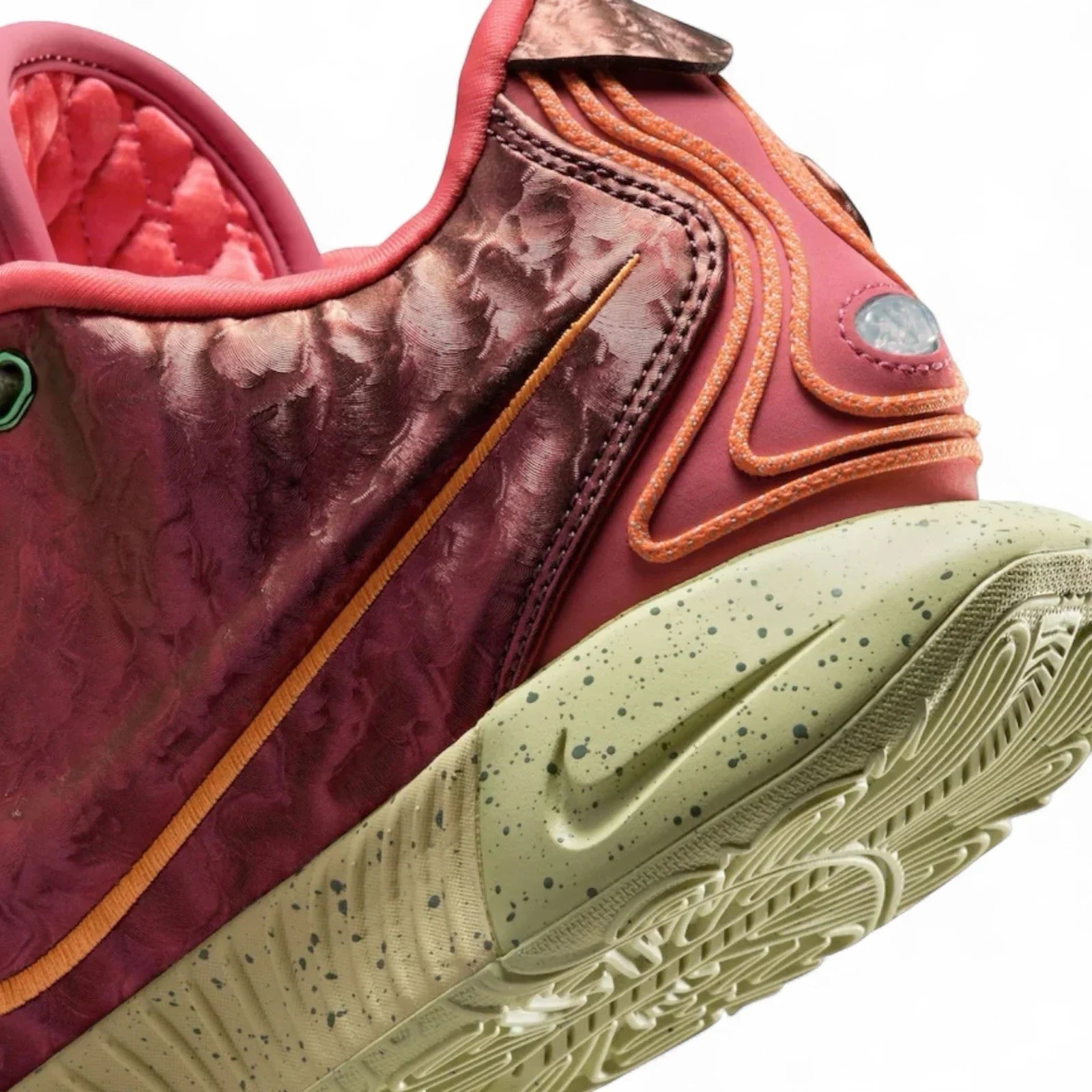 Nike LeBron XXI “Queen Conch” Basketball Shoes – Gold, Men’s Size 11.5 (FN0708-800) - Trendiez U ♥ 