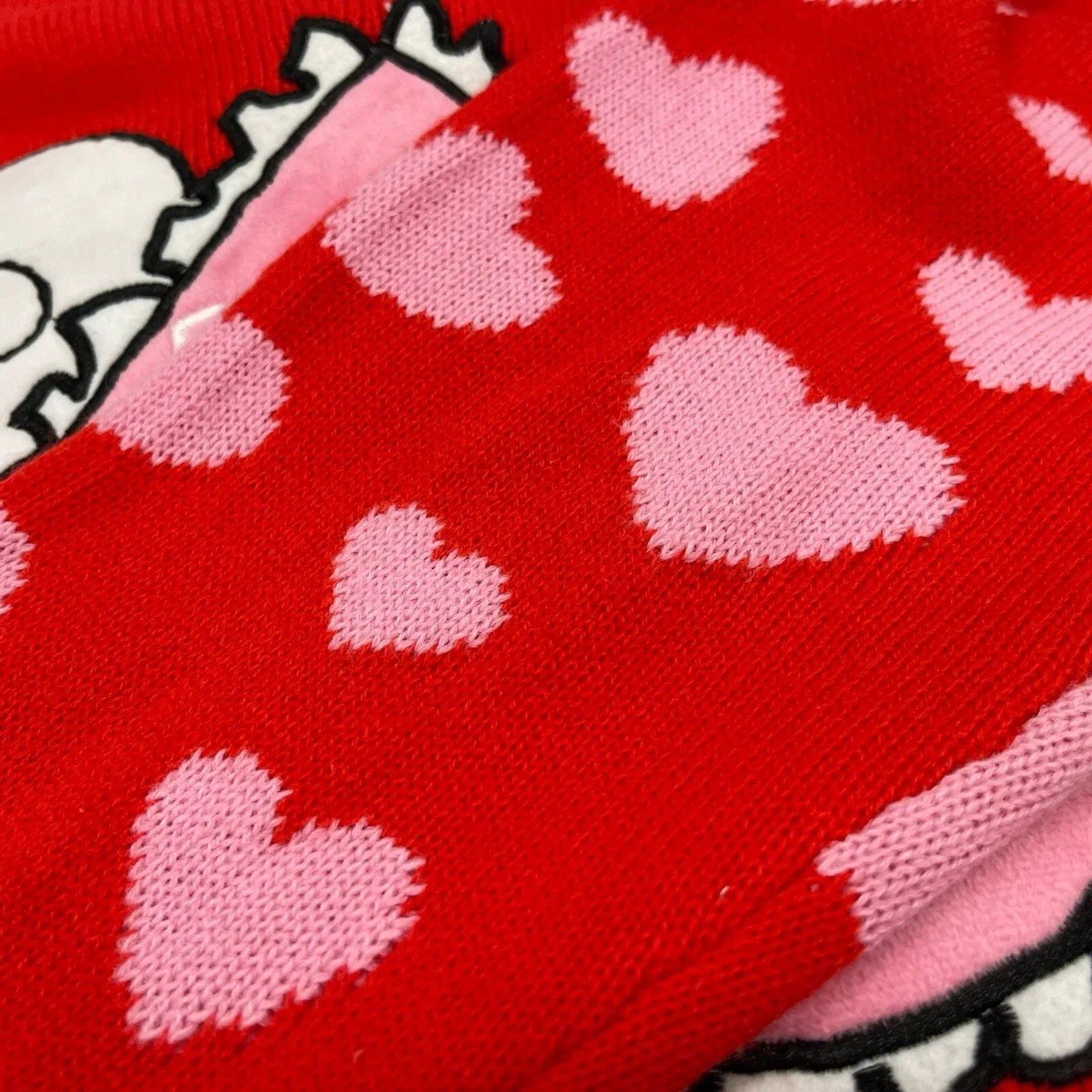 Peanuts Snoopy Valentine’s Sweater Sz L Red w/ Pink Hearts Embroidered Charlie - Trendiez U ♥ 