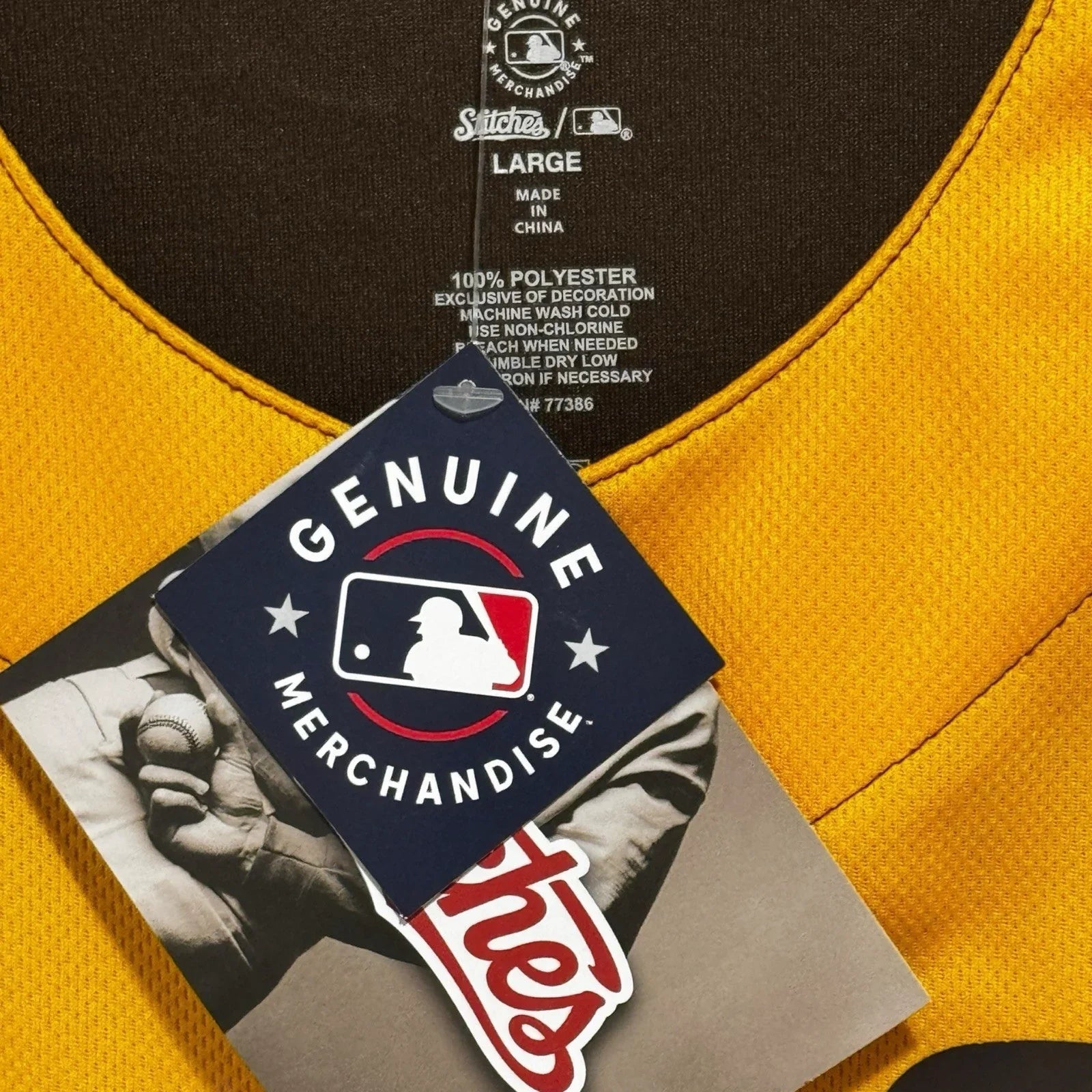 San Diego Padres Jersey Men’s Large Button up Stitches Collection NWT - Trendiez U ♥ 