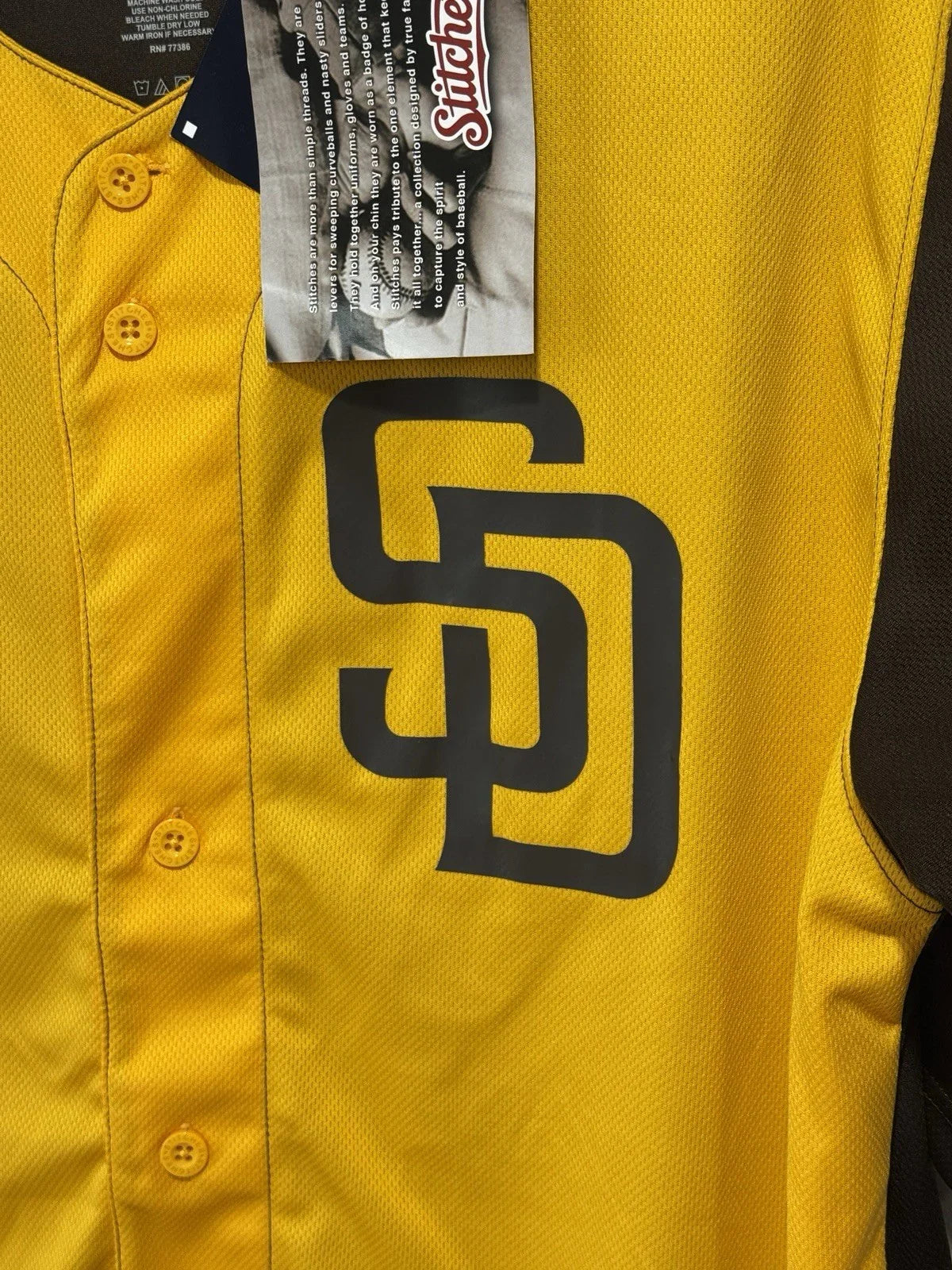 San Diego Padres Jersey Men’s Large Button up Stitches Collection NWT - Trendiez U ♥ 