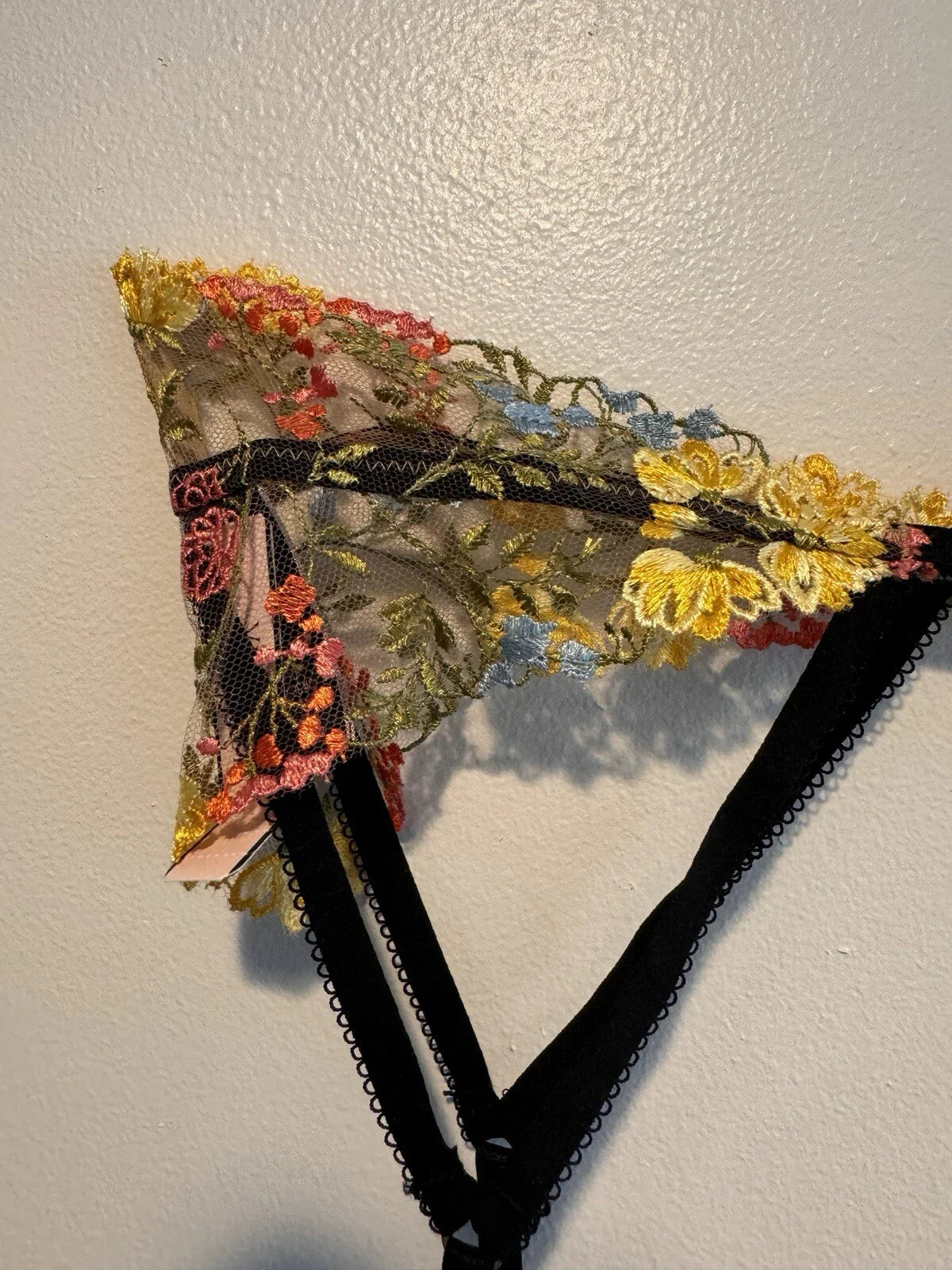Victoria's Secret Dream Angels Floral Embroidered Garter Belt MulticolorXS/S - Trendiez U ♥ 