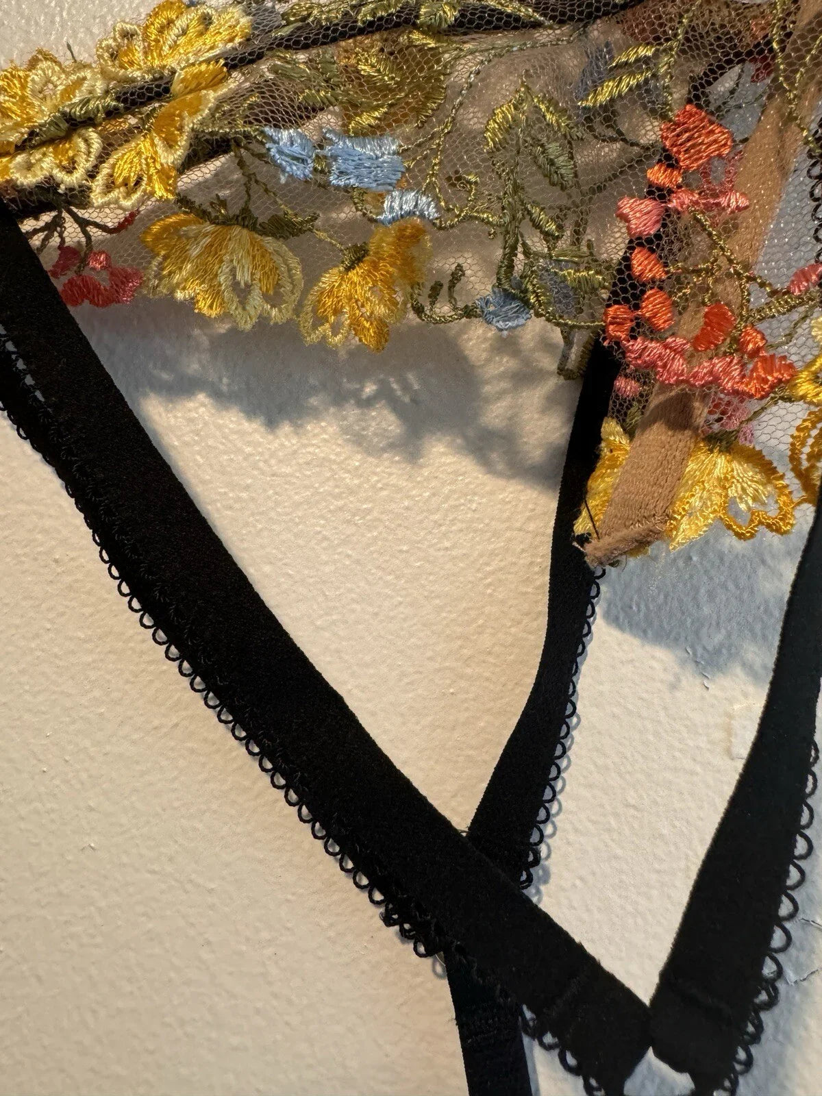 Victoria's Secret Dream Angels Floral Embroidered Garter Belt MulticolorXS/S - Trendiez U ♥ 