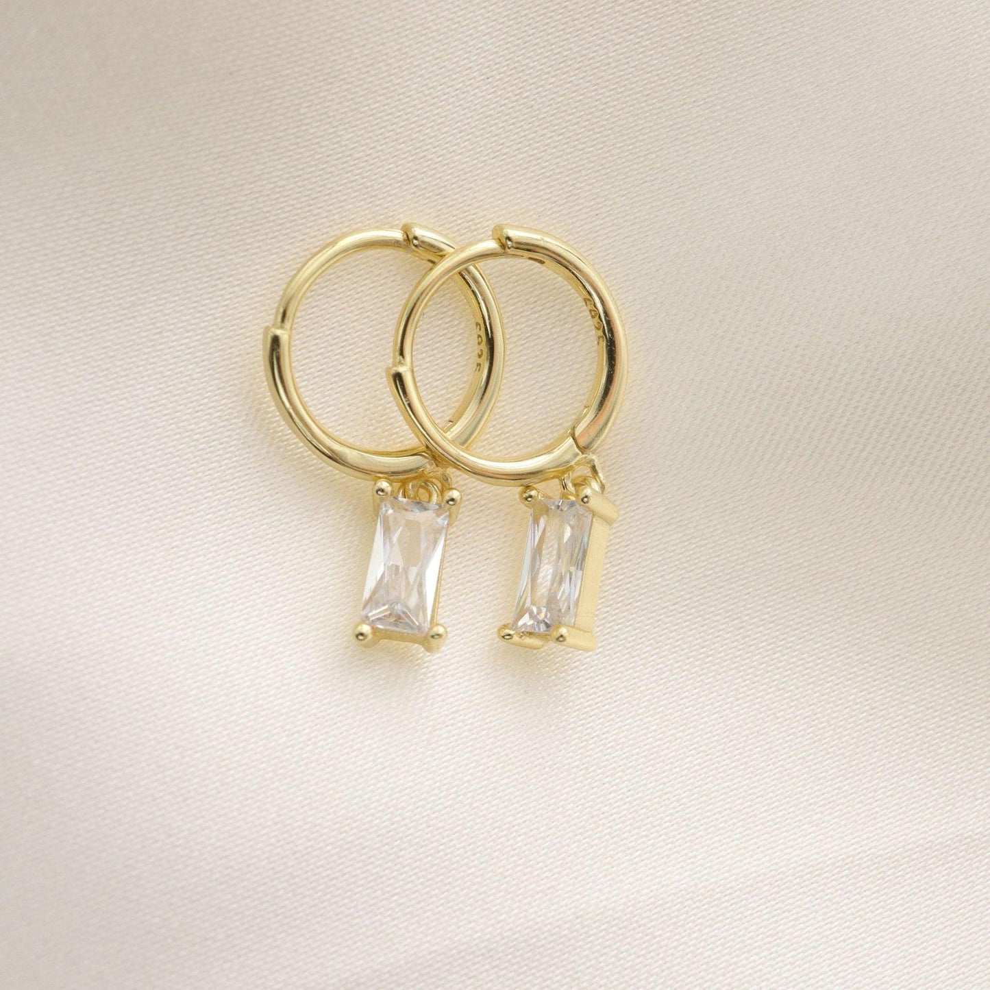 Vivid Charm Hoop Earrings - Trendiez U ♥ 