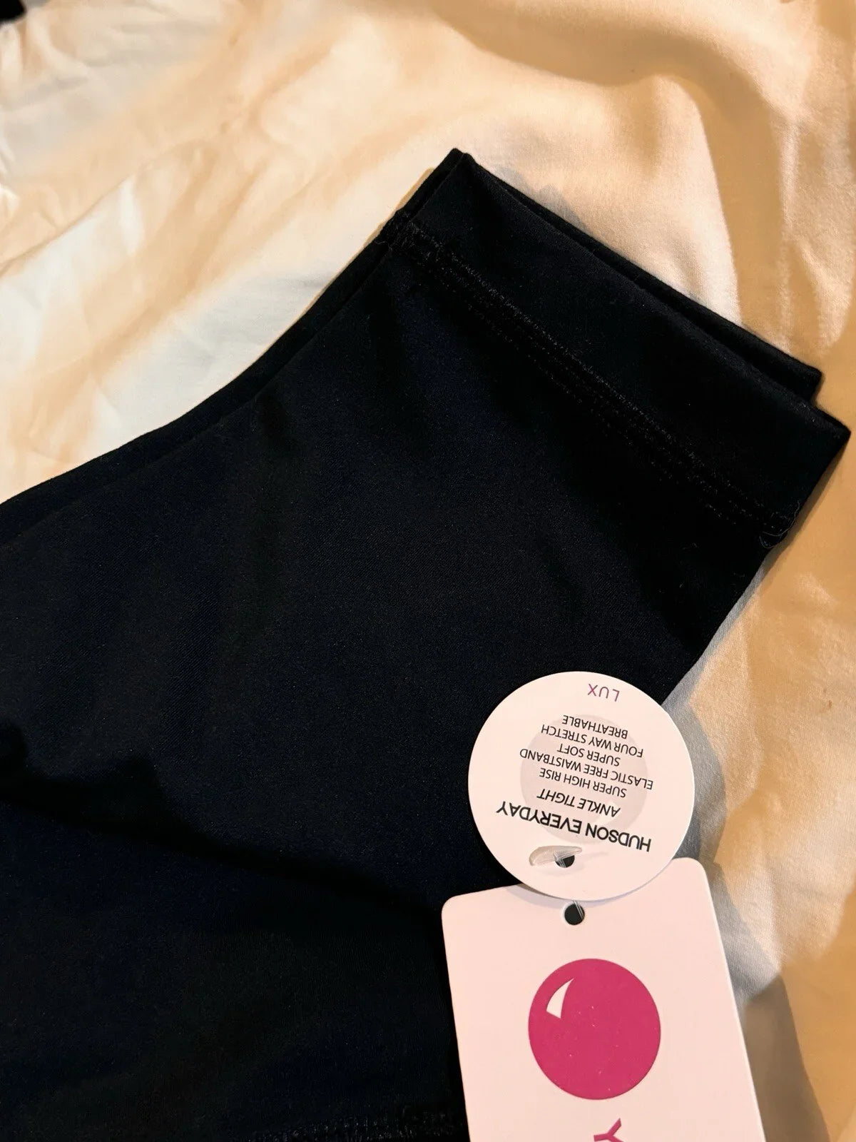 Yogalicious Lux Hudson Everyday Crop Tight Black Leggings Size S - Trendiez U ♥ 